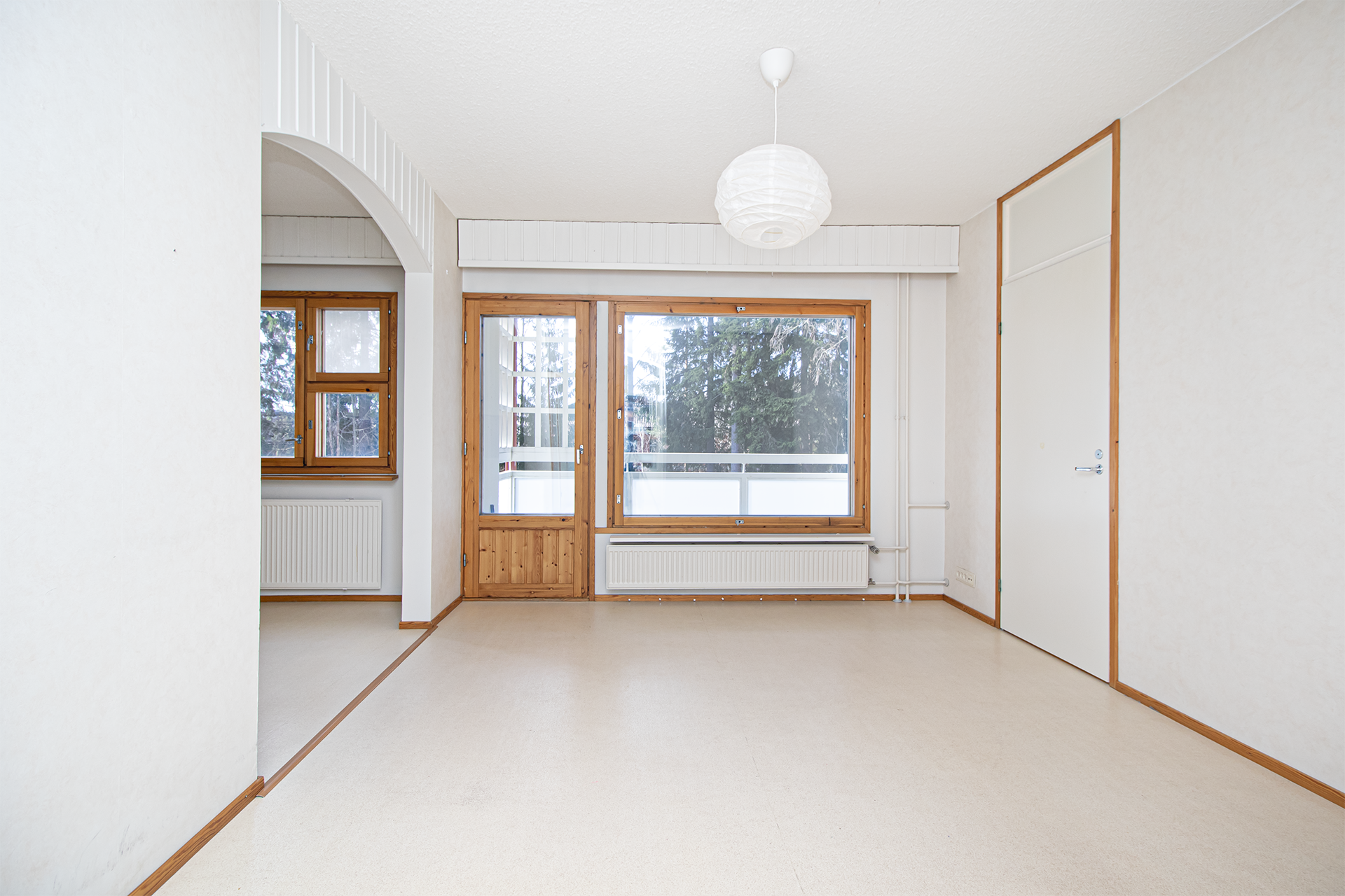 olohuoneesta ruokailutilaan