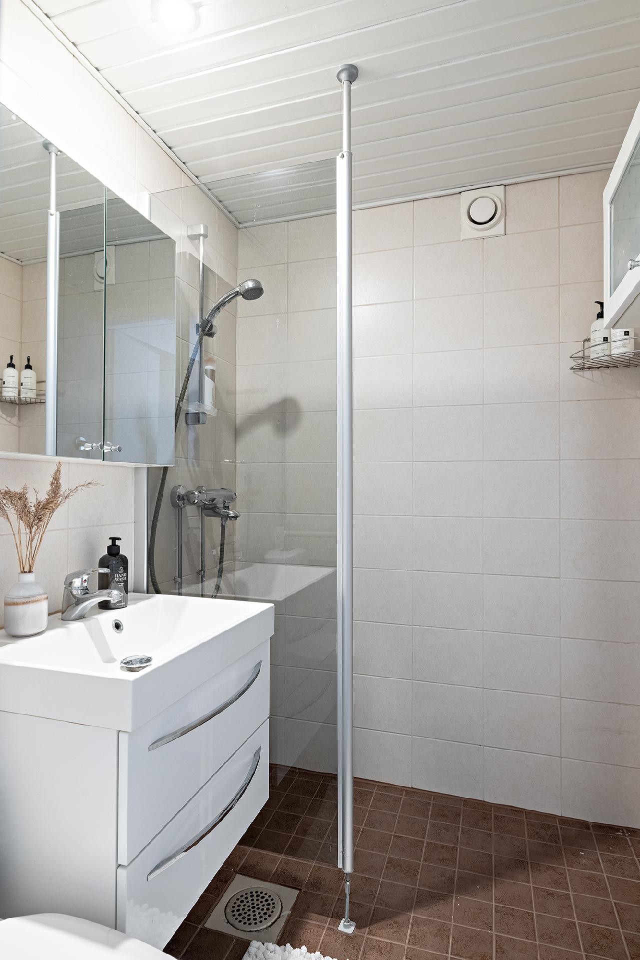 Koskitie 5, Tuira, Oulu