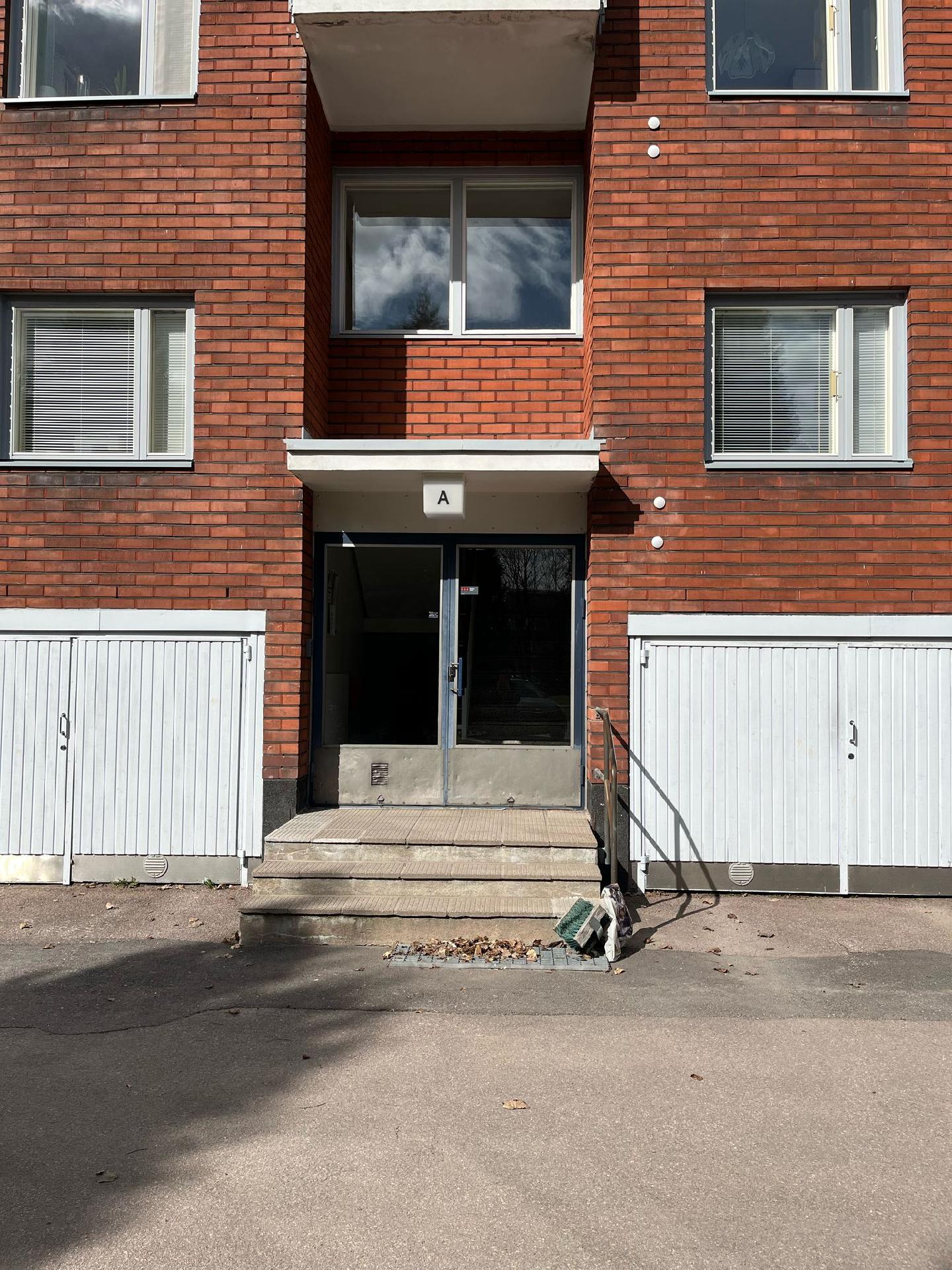Rantakartanontie 13, Puotila, Helsinki