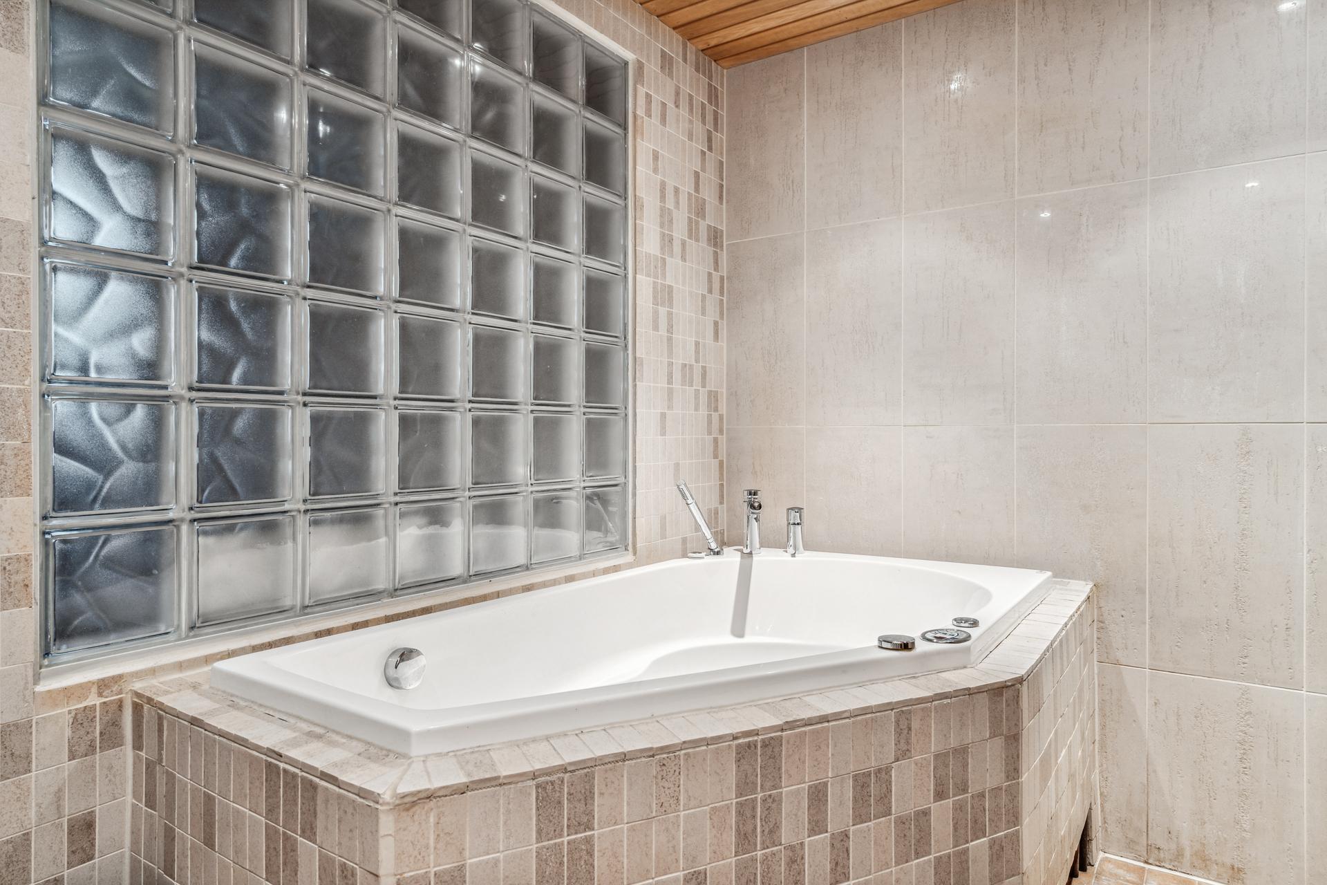 Mäkipellontie 17, Etelä-Haaga, Helsinki