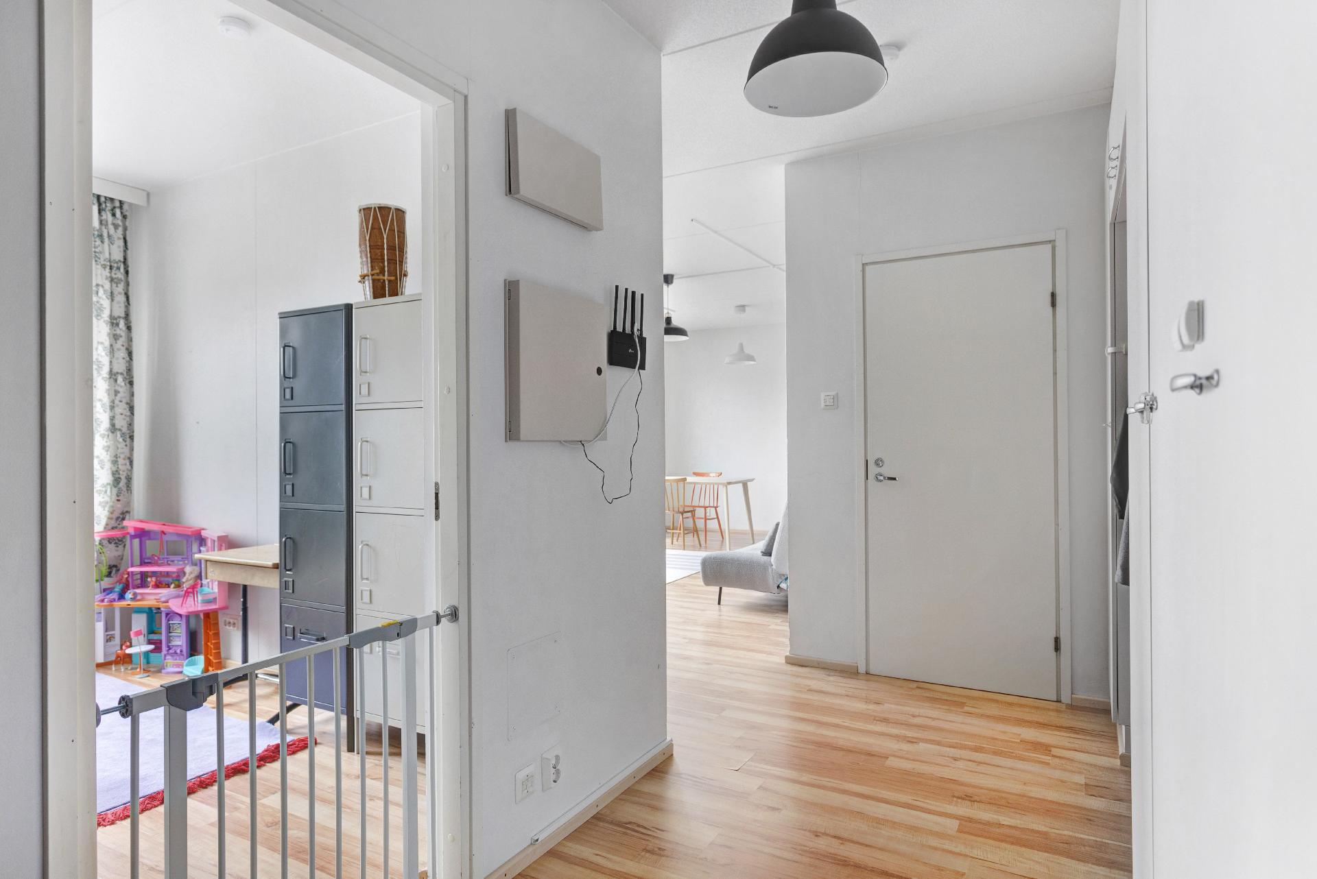 Strömbergintie 8, Pitäjänmäki, Helsinki