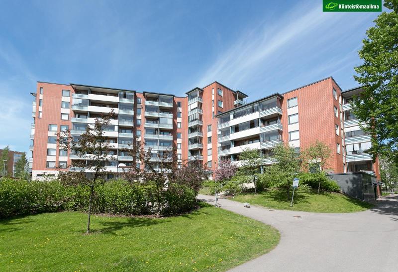 Strömbergintie 8, Pitäjänmäki, Helsinki