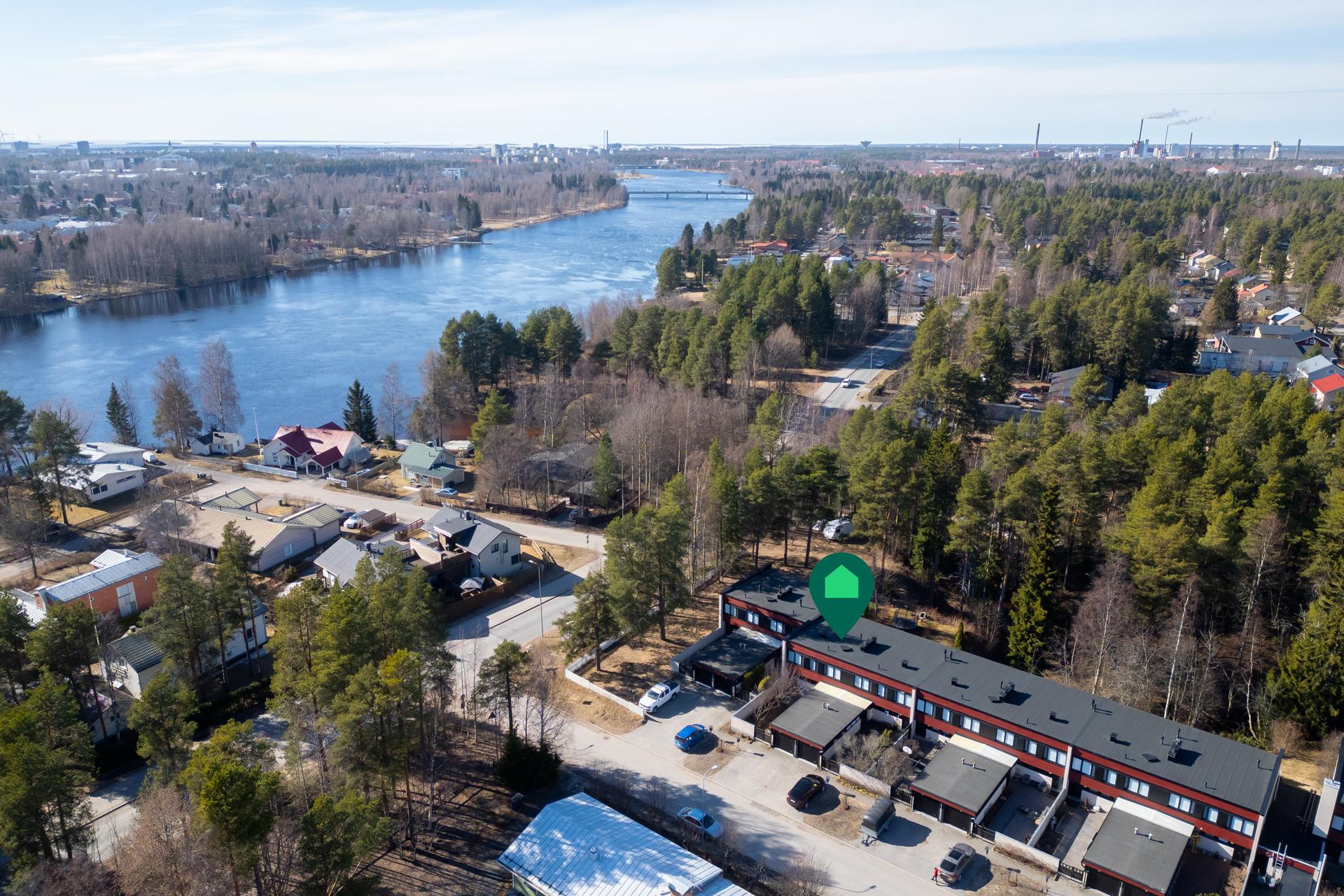 Hiukkavaarantie 1, Kirkkokangas, Oulu