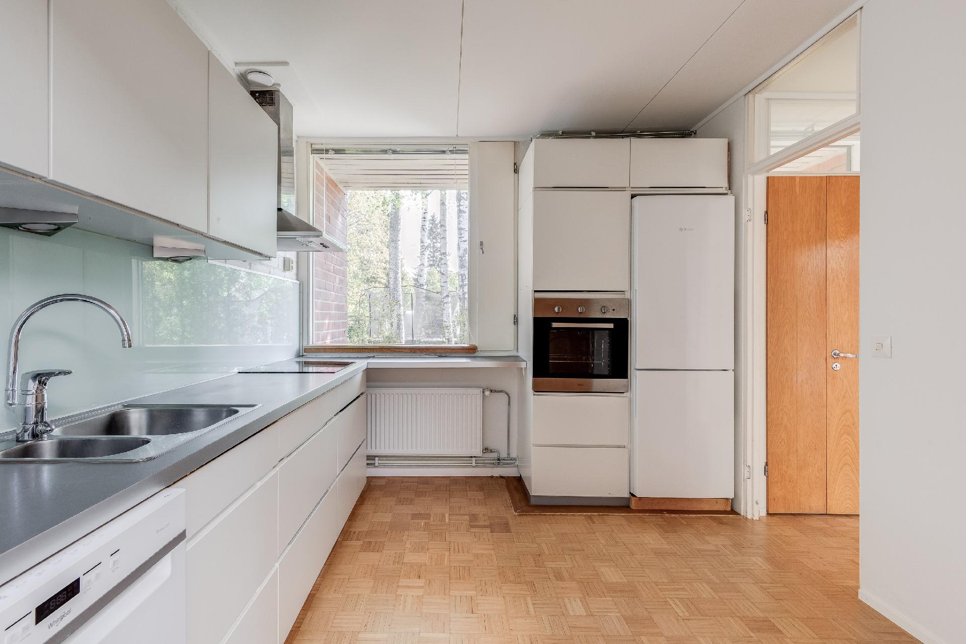 Elontie 83, Länsi-Pakila, Helsinki