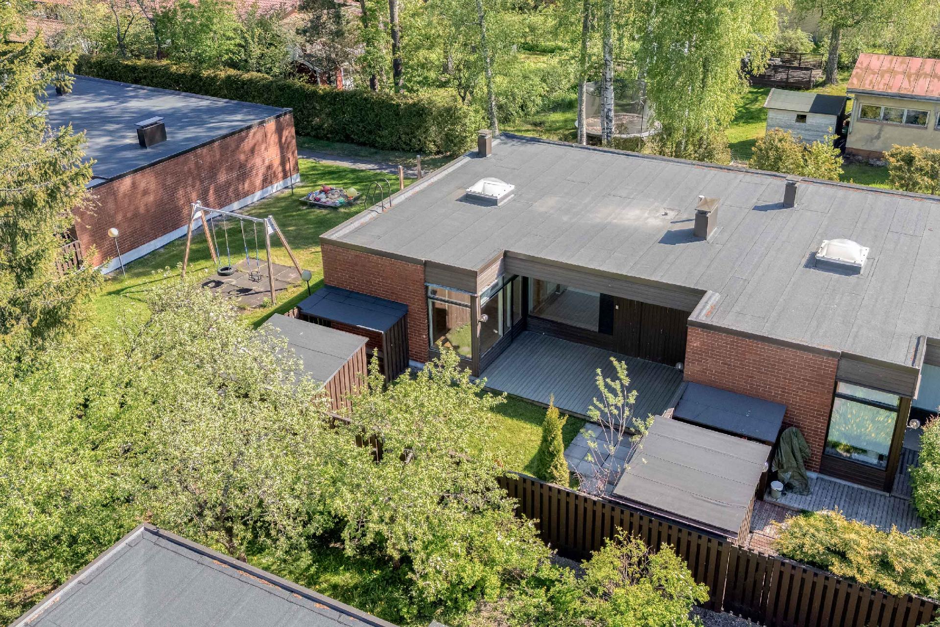 Elontie 83, Länsi-Pakila, Helsinki