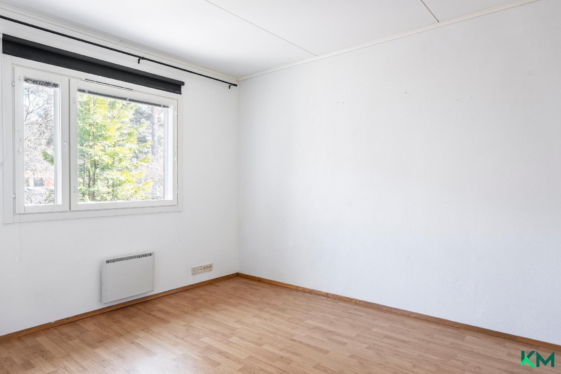 Kirvesmiehentie 9, Kerava