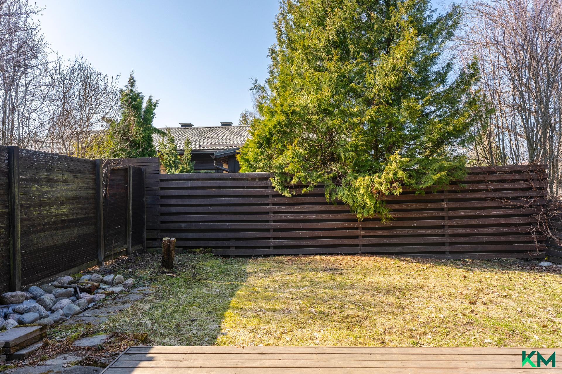 Kirvesmiehentie 9, Kerava