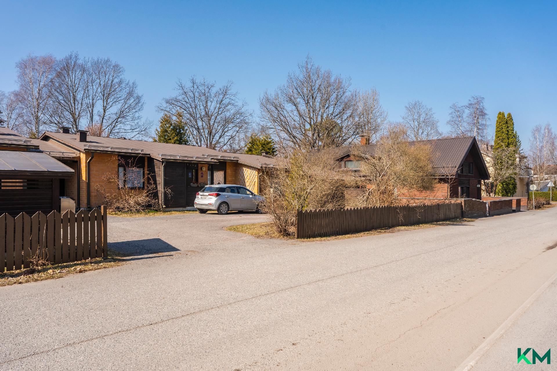 Kirvesmiehentie 9, Kerava