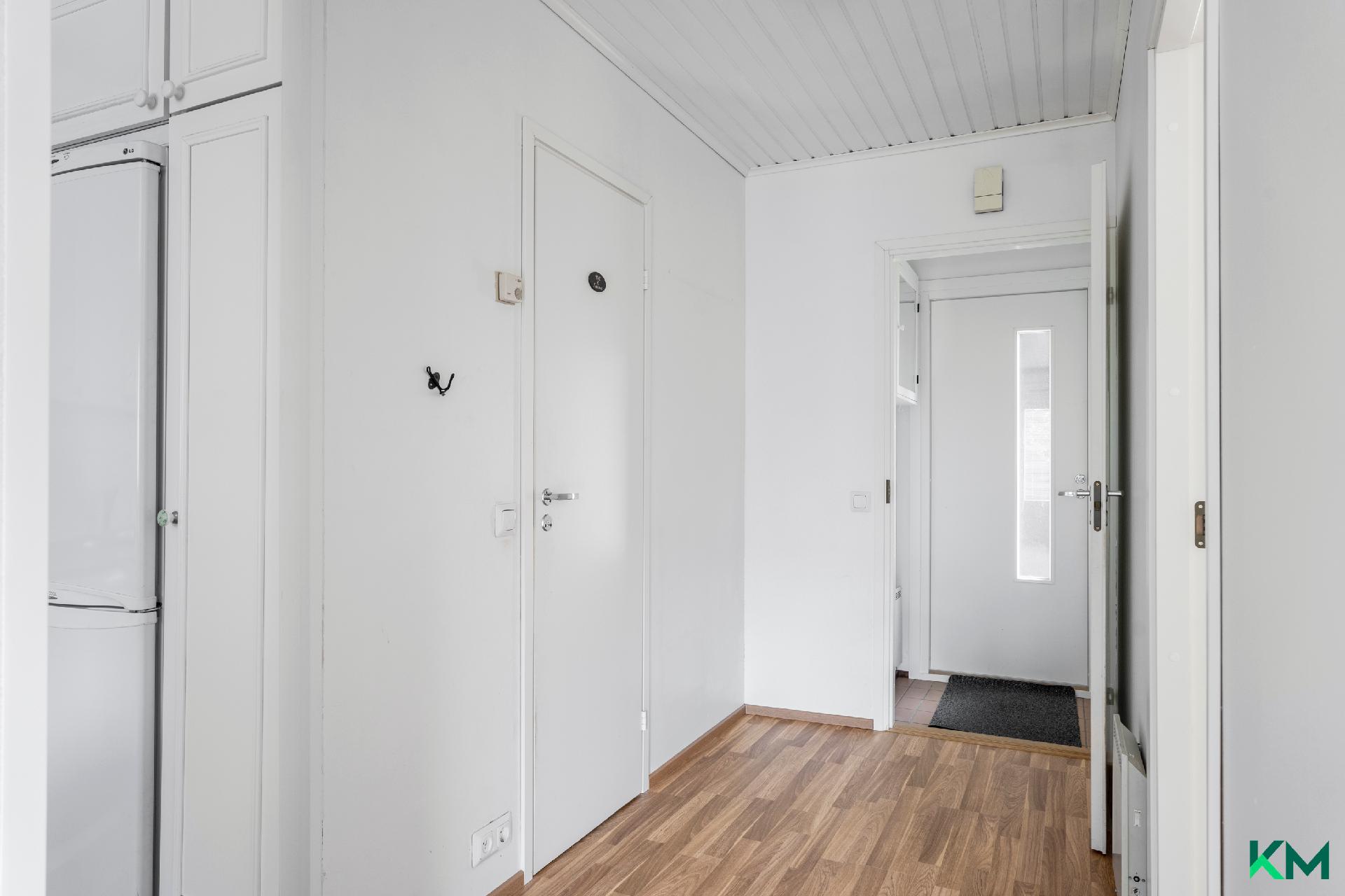 Kirvesmiehentie 9, Kerava