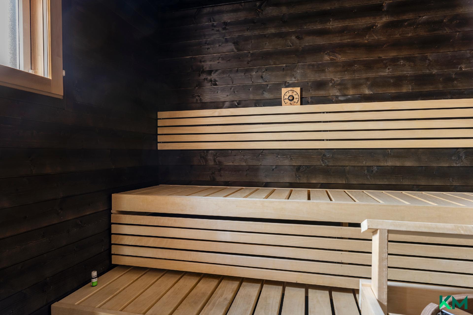 Kirvesmiehentie 9, Kerava