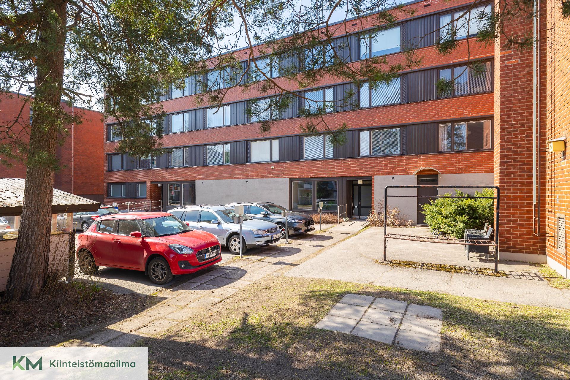 Suntionkatu 10, Karhula, Kotka