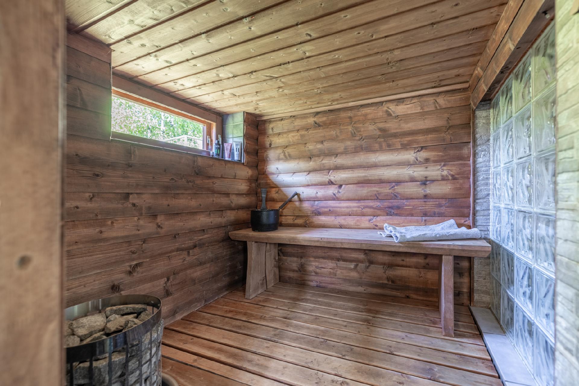 Kivipilarikiuas antaa hyvät löylyt