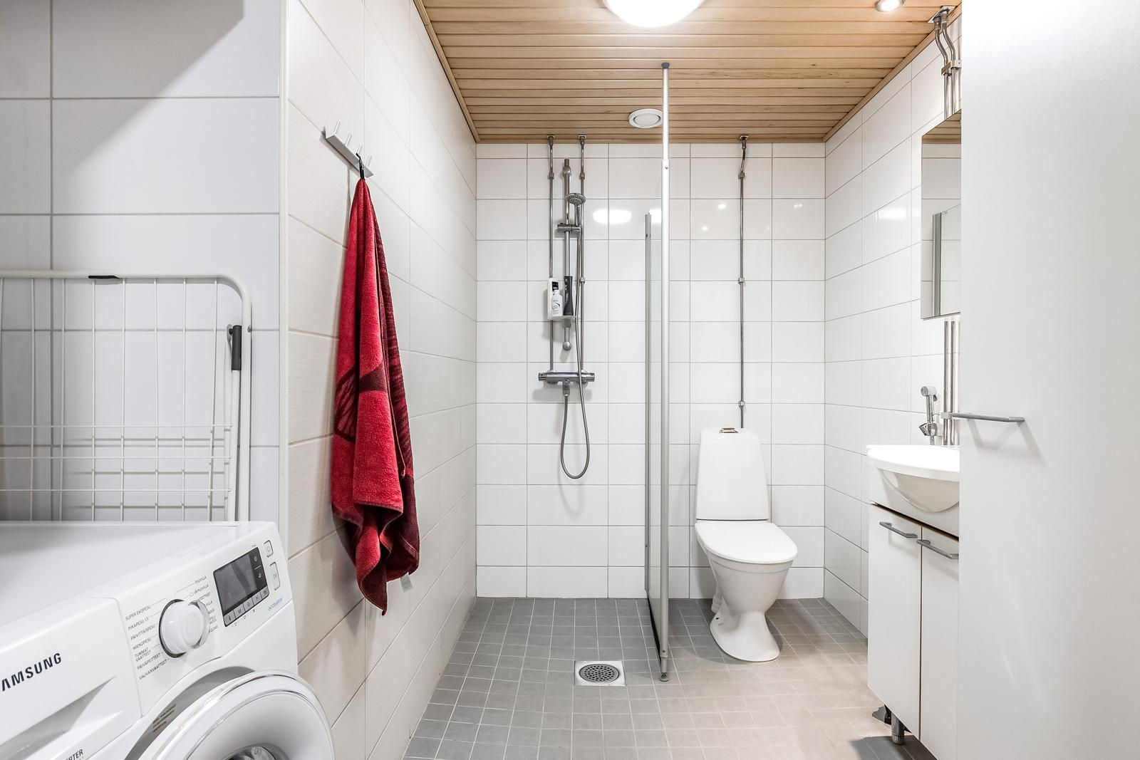 Messuportinkatu 4, Lehtoniemi, Kuopio