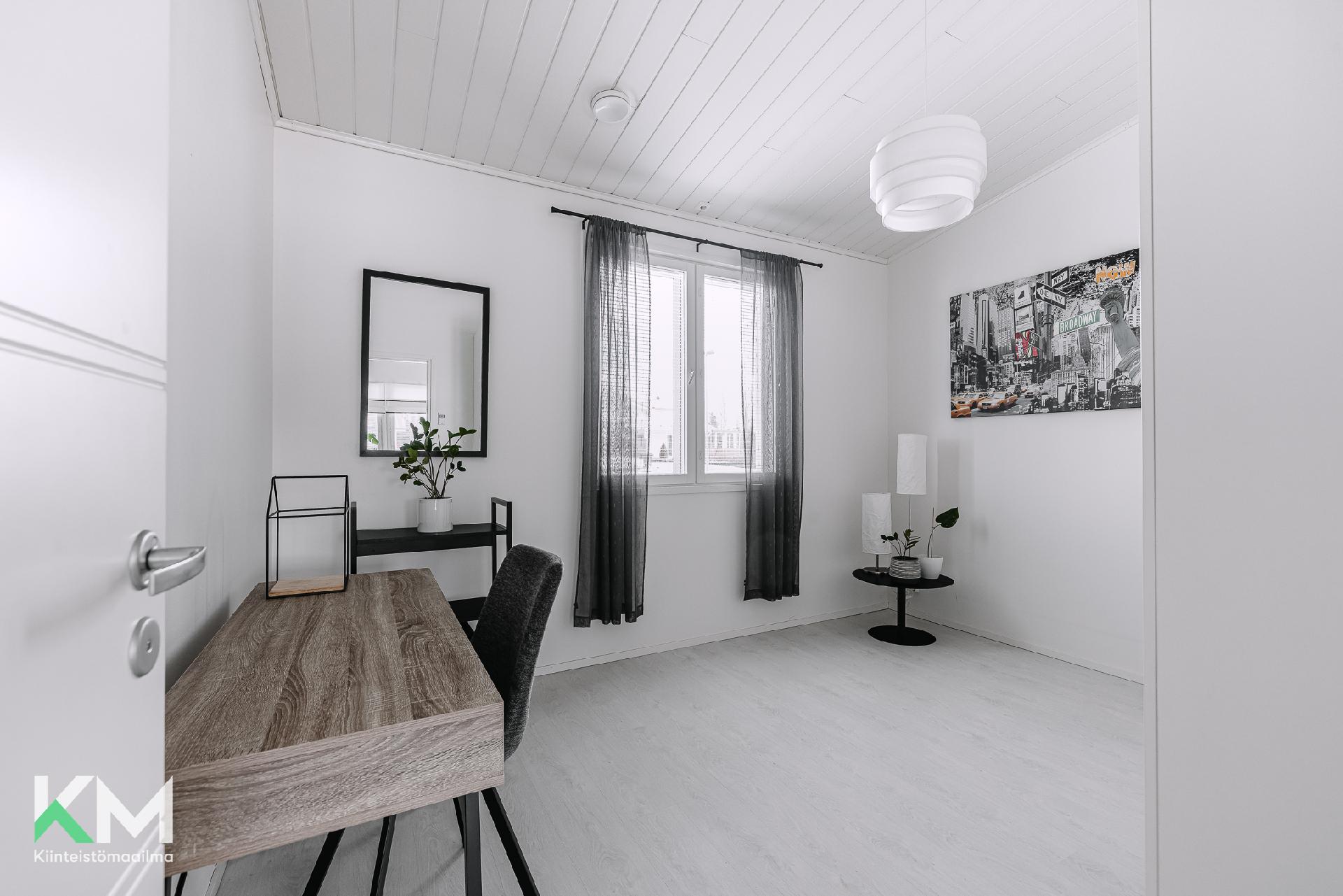 Aadolfinkatu 11, Kärki, Seinäjoki