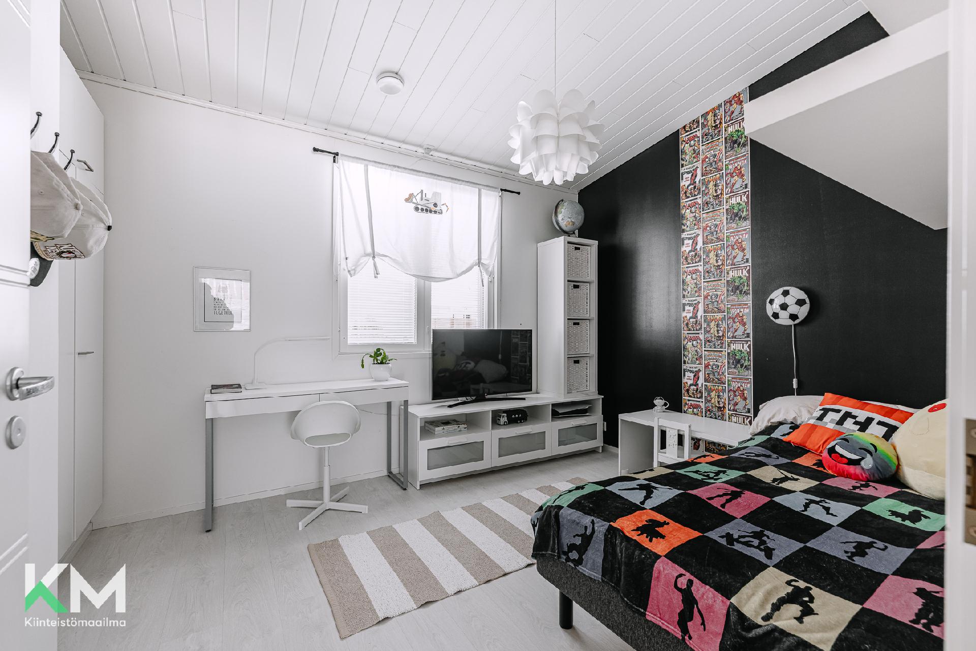 Aadolfinkatu 11, Kärki, Seinäjoki