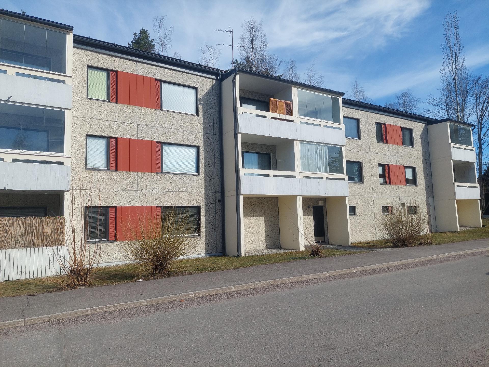 Puolukkakatu 1, Laidun, Lahti