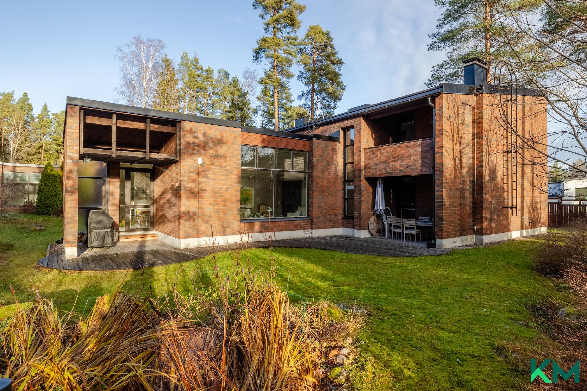Asematie 41, Kauniainen
