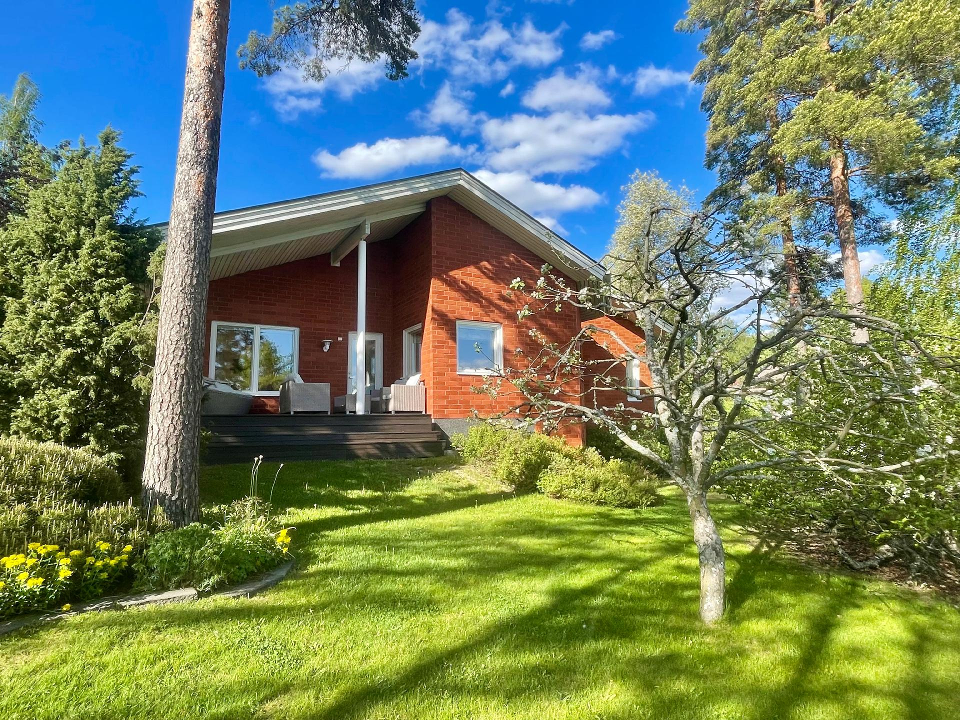 Ainontie 1, Kirkonkylä, Vesilahti