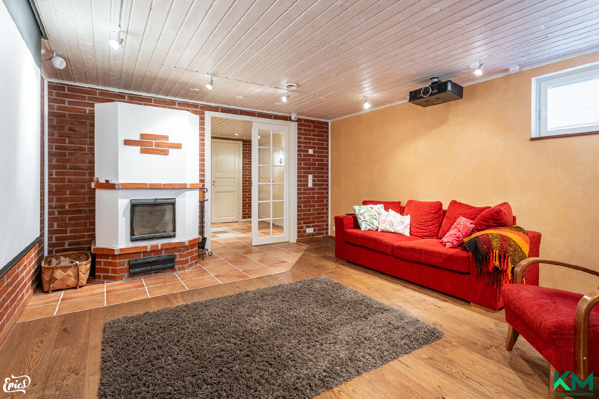 Ainontie 1, Kirkonkylä, Vesilahti