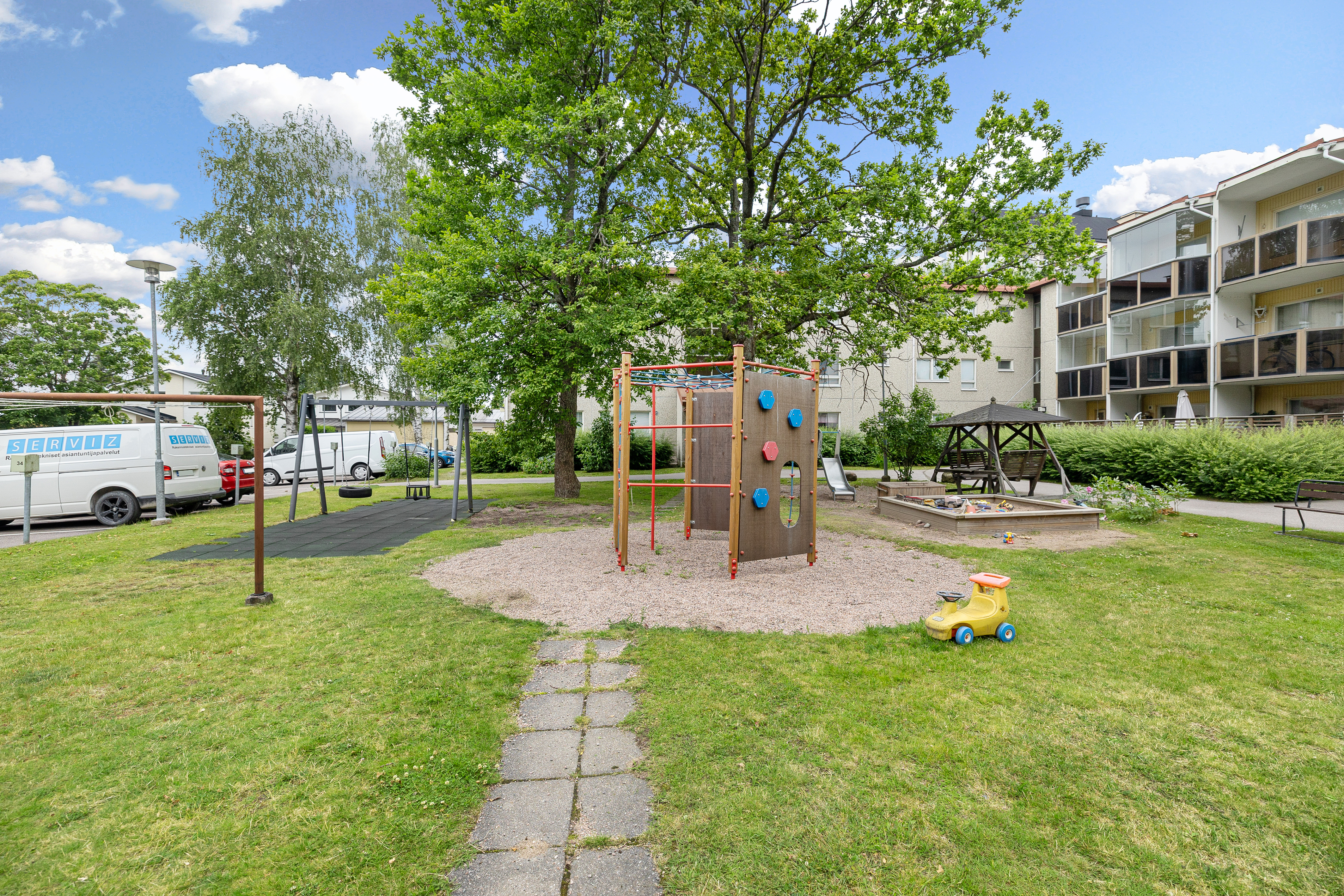 Unikkotie 22, Tikkurila, Vantaa