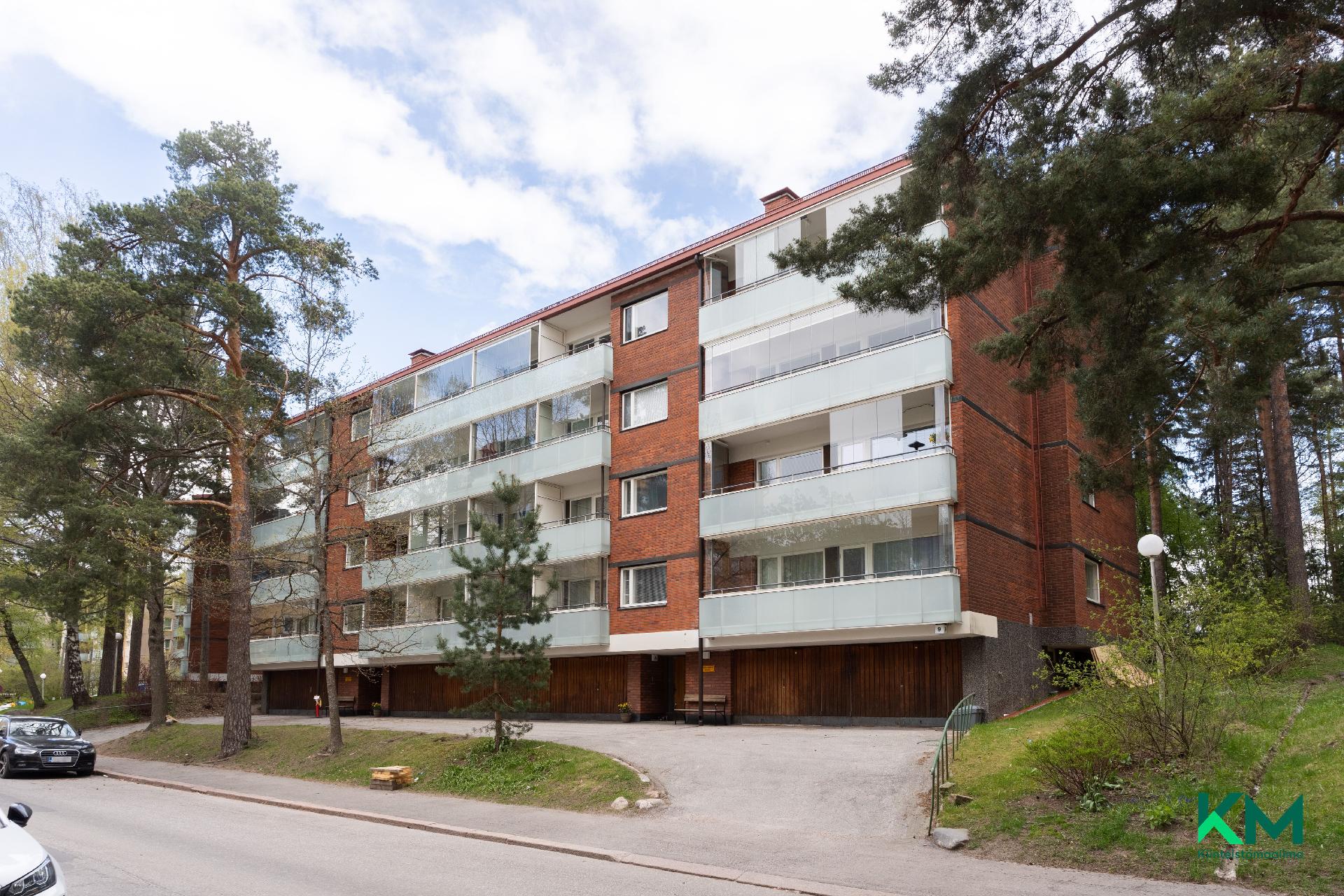 Rakuunantie 9, Munkkiniemi, Helsinki