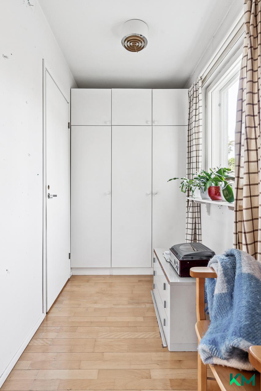 Viikingintie 21, Vartiokylä, Helsinki