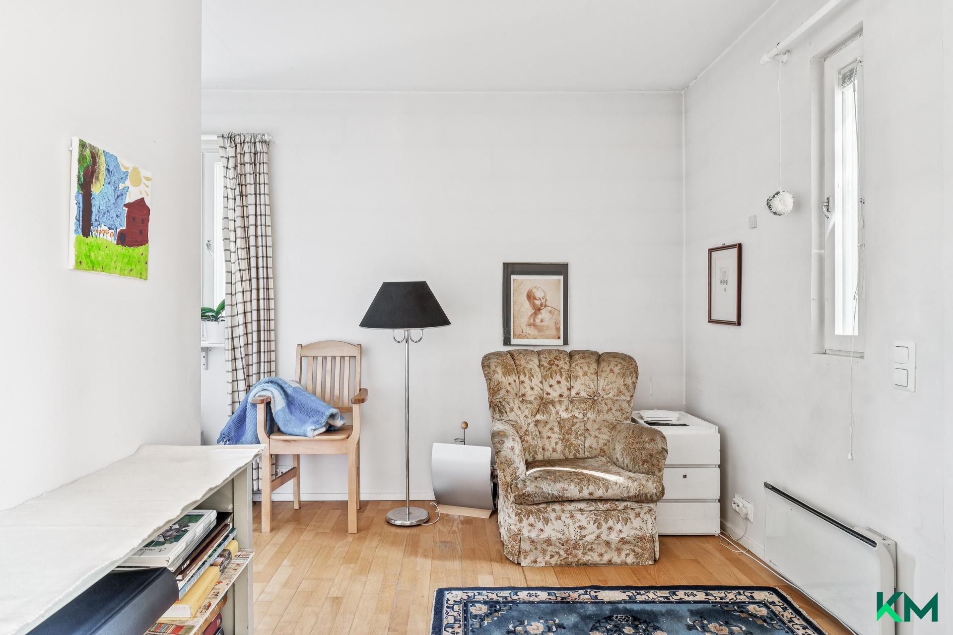 Viikingintie 21, Vartiokylä, Helsinki