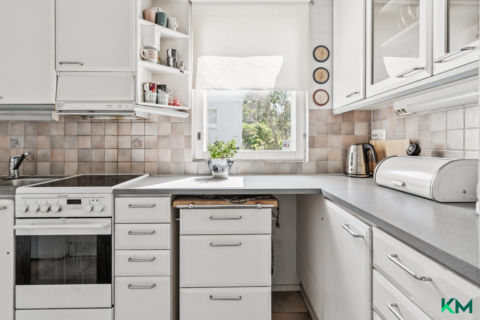 Viikingintie 21, Vartiokylä, Helsinki