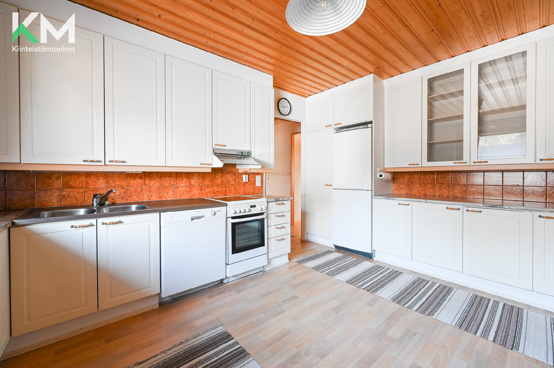 Pihkapolku 14, Jyrä, Kurikka