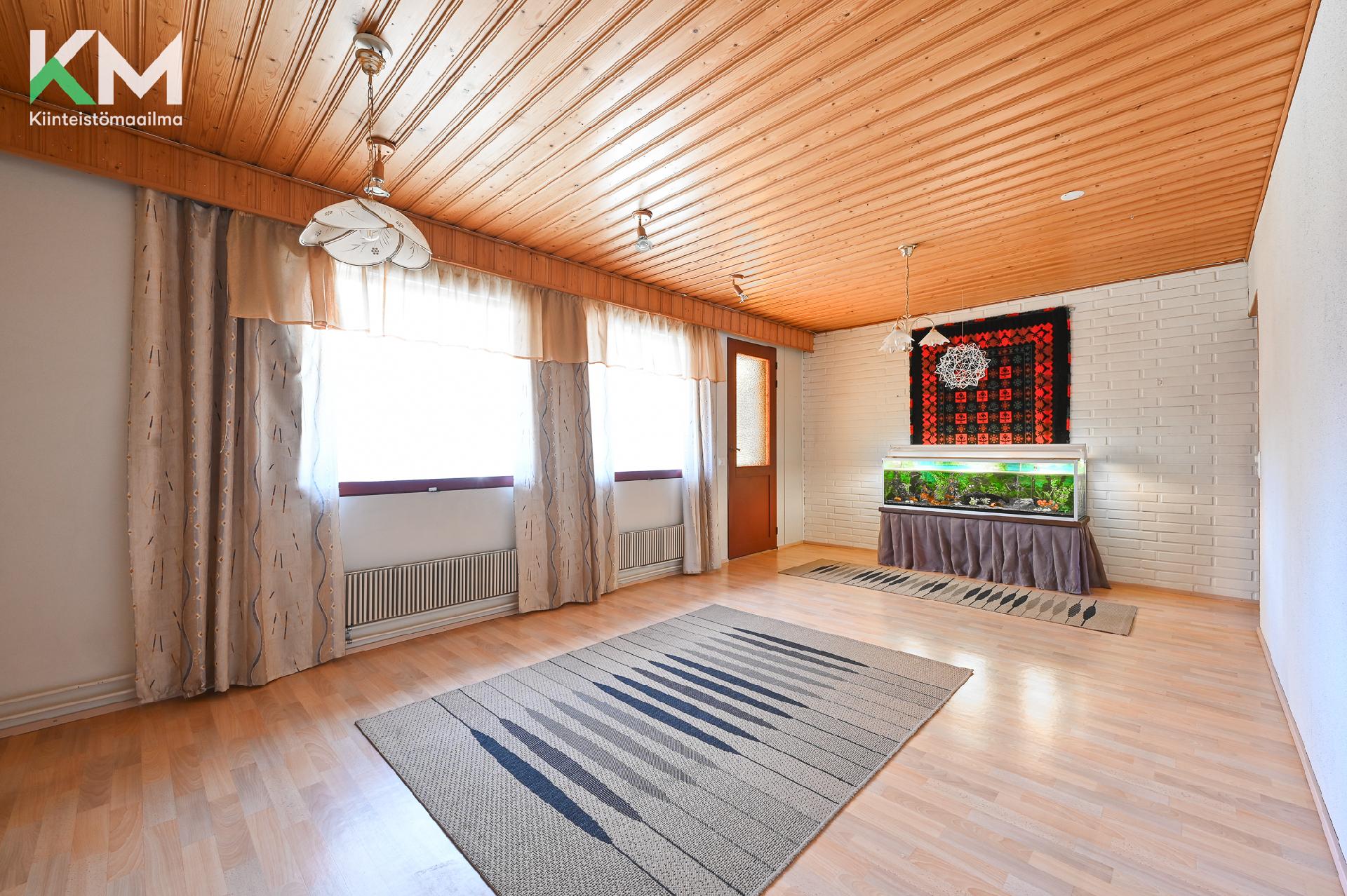 Pihkapolku 14, Jyrä, Kurikka