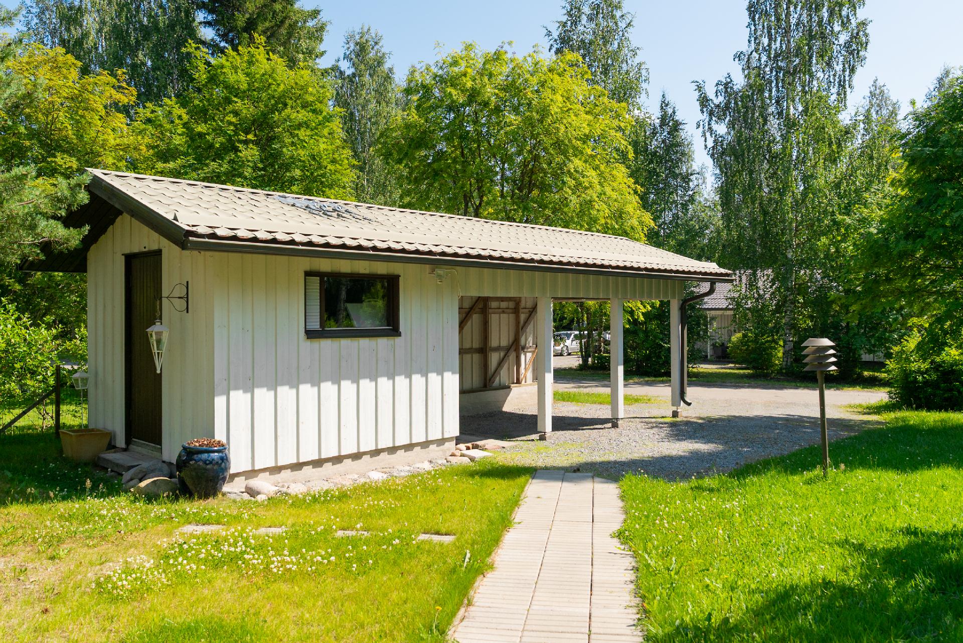 Joutsenkuja 1, Viitasaari