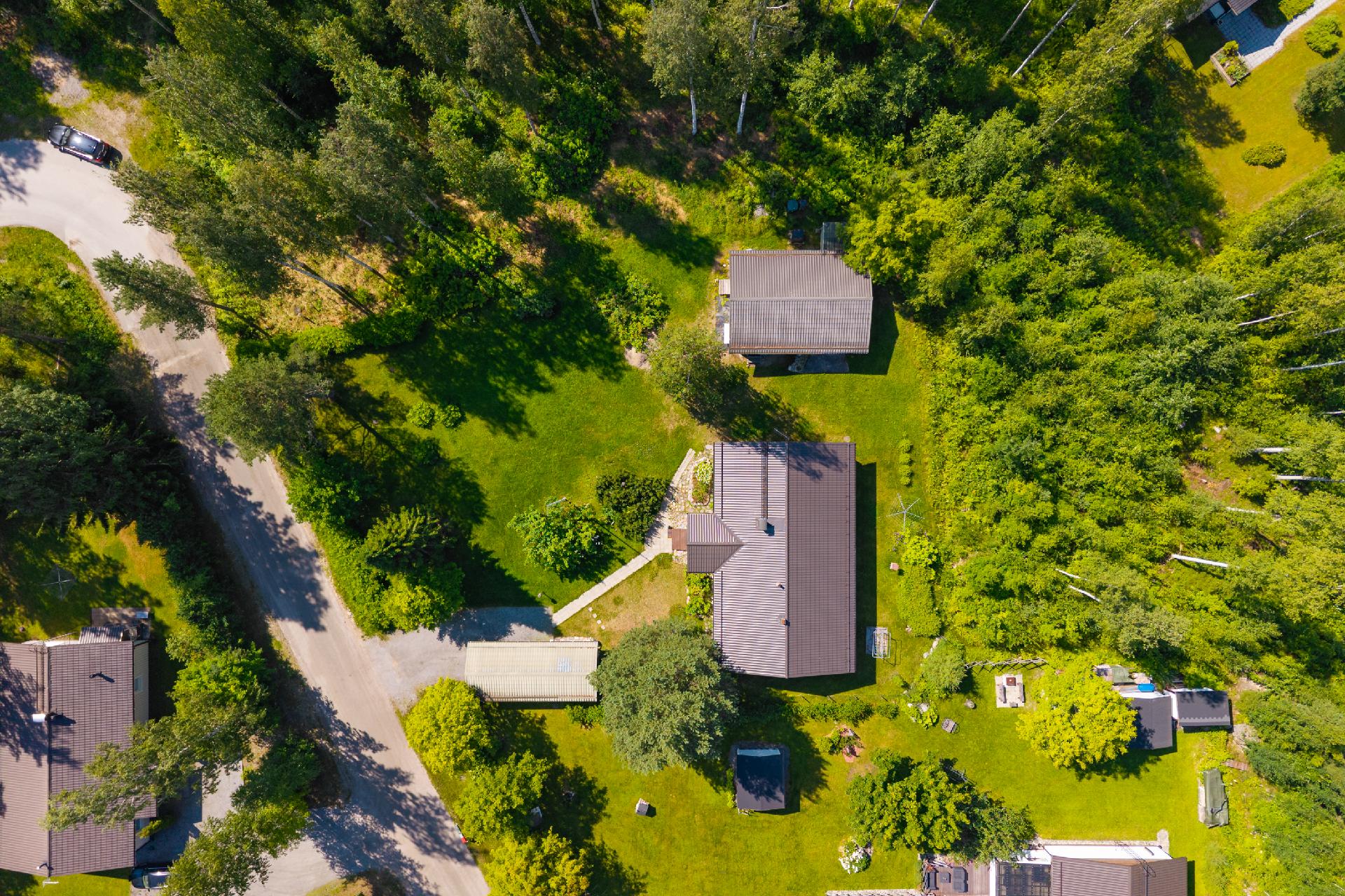 Joutsenkuja 1, Viitasaari