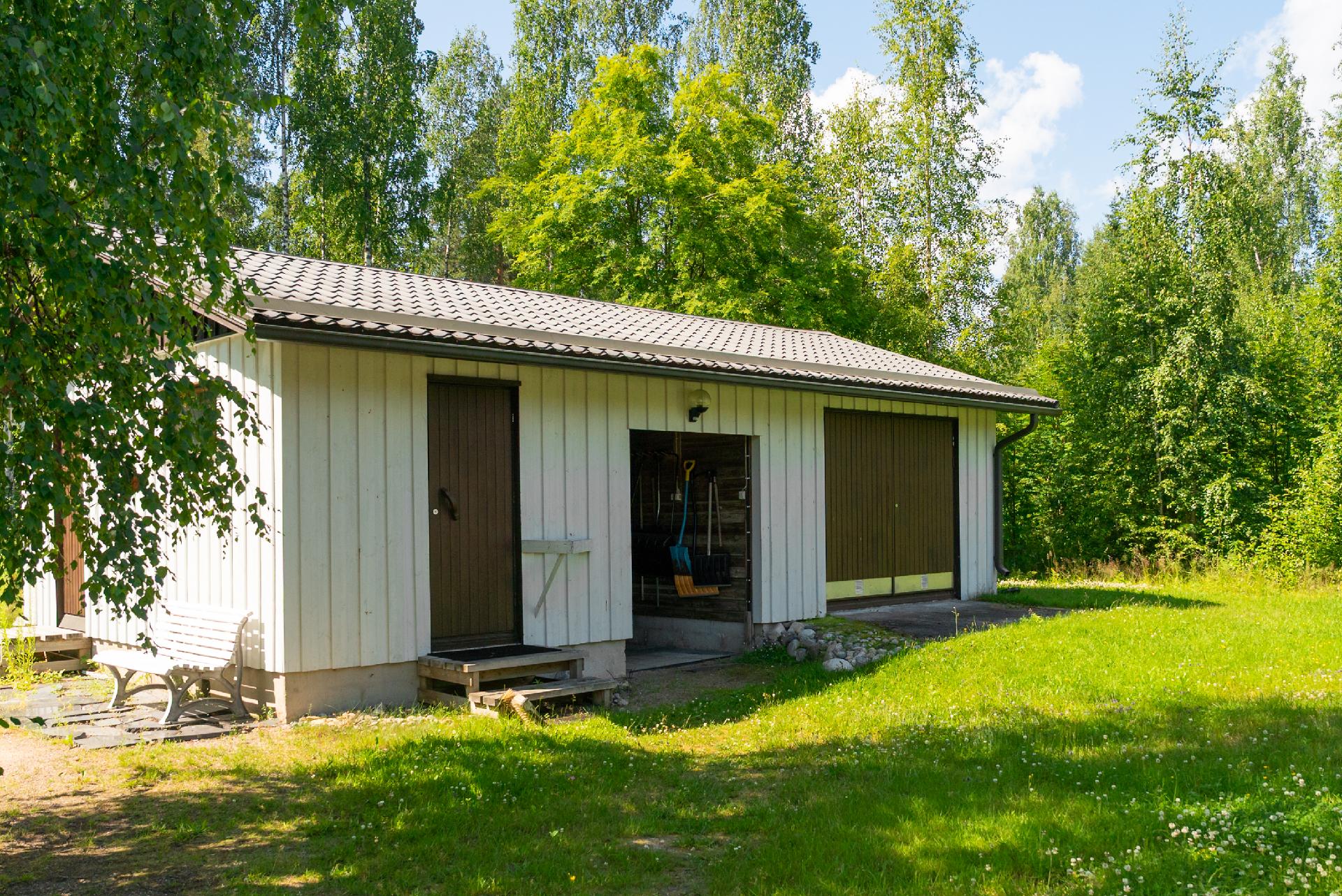 Joutsenkuja 1, Viitasaari