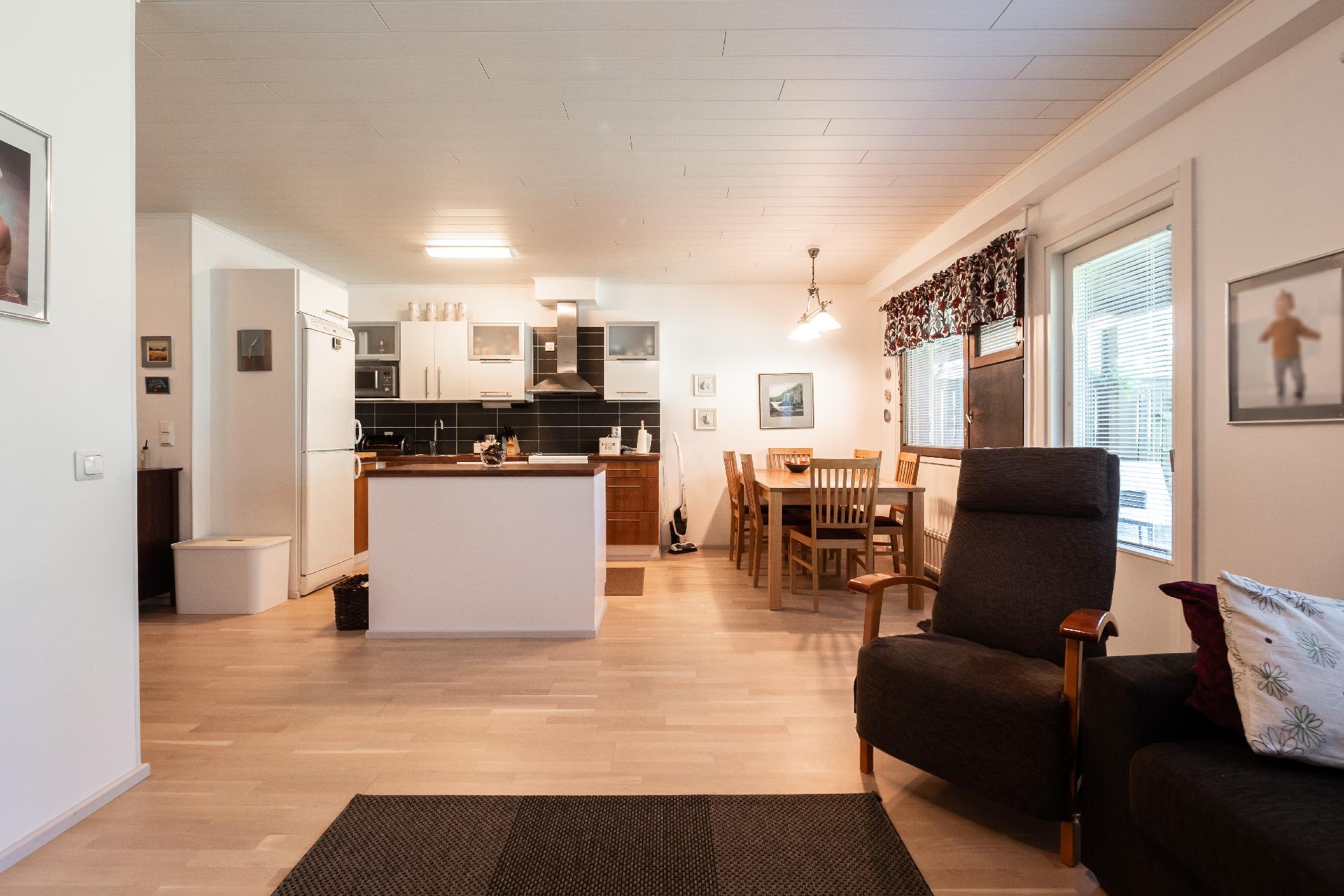 Välskärintie 11, Hönttämäki, Oulu