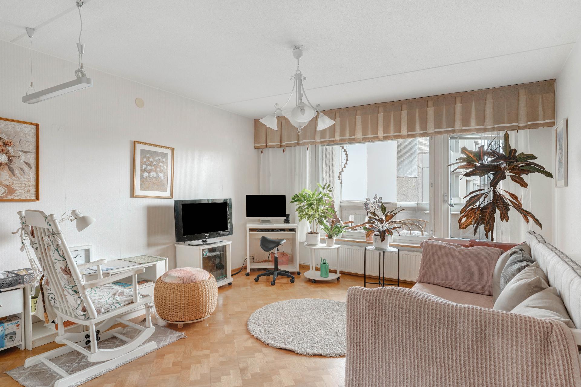 Kukinkuja 10, Martinlaakso, Vantaa
