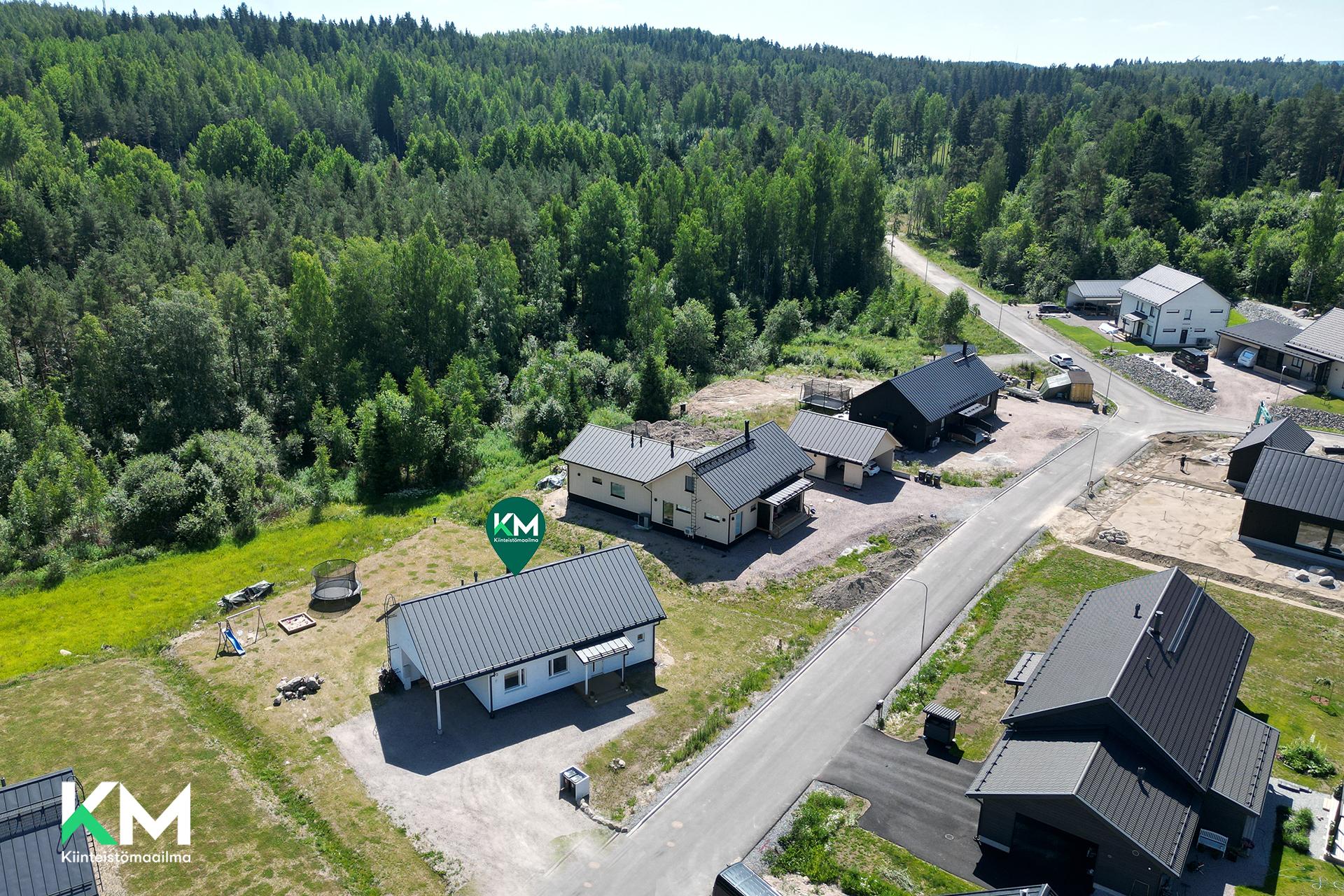 Tasatarhankaari 10, Kukkila, Hollola