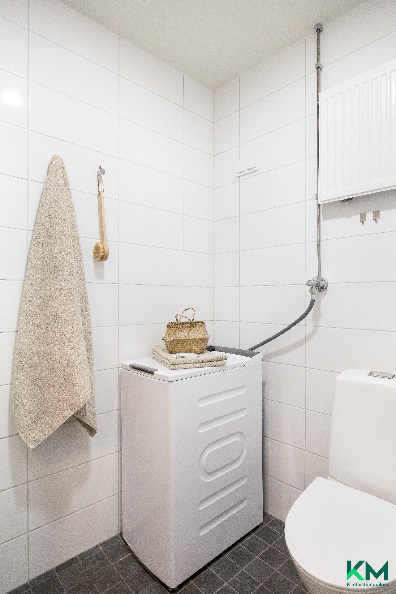 Pietarinkatu 1, Ullanlinna, Helsinki