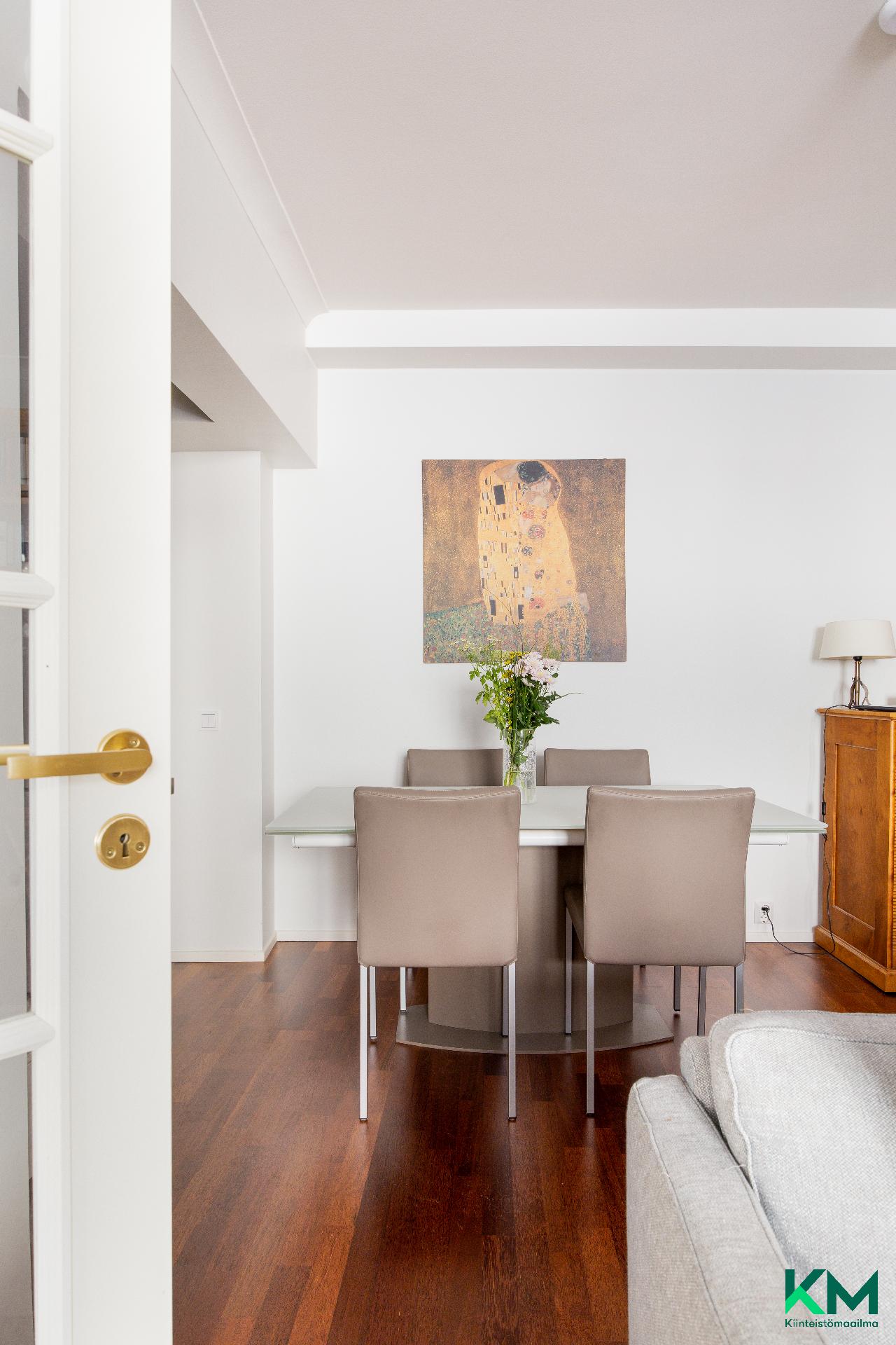 Pietarinkatu 1, Ullanlinna, Helsinki