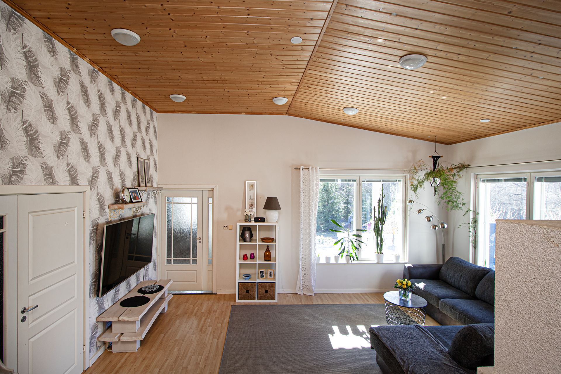 korkea viistokatto luo tilan tuntua