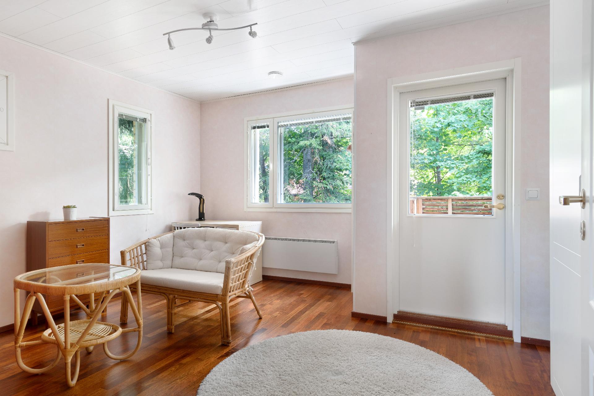 Yläkerran makuuhuone