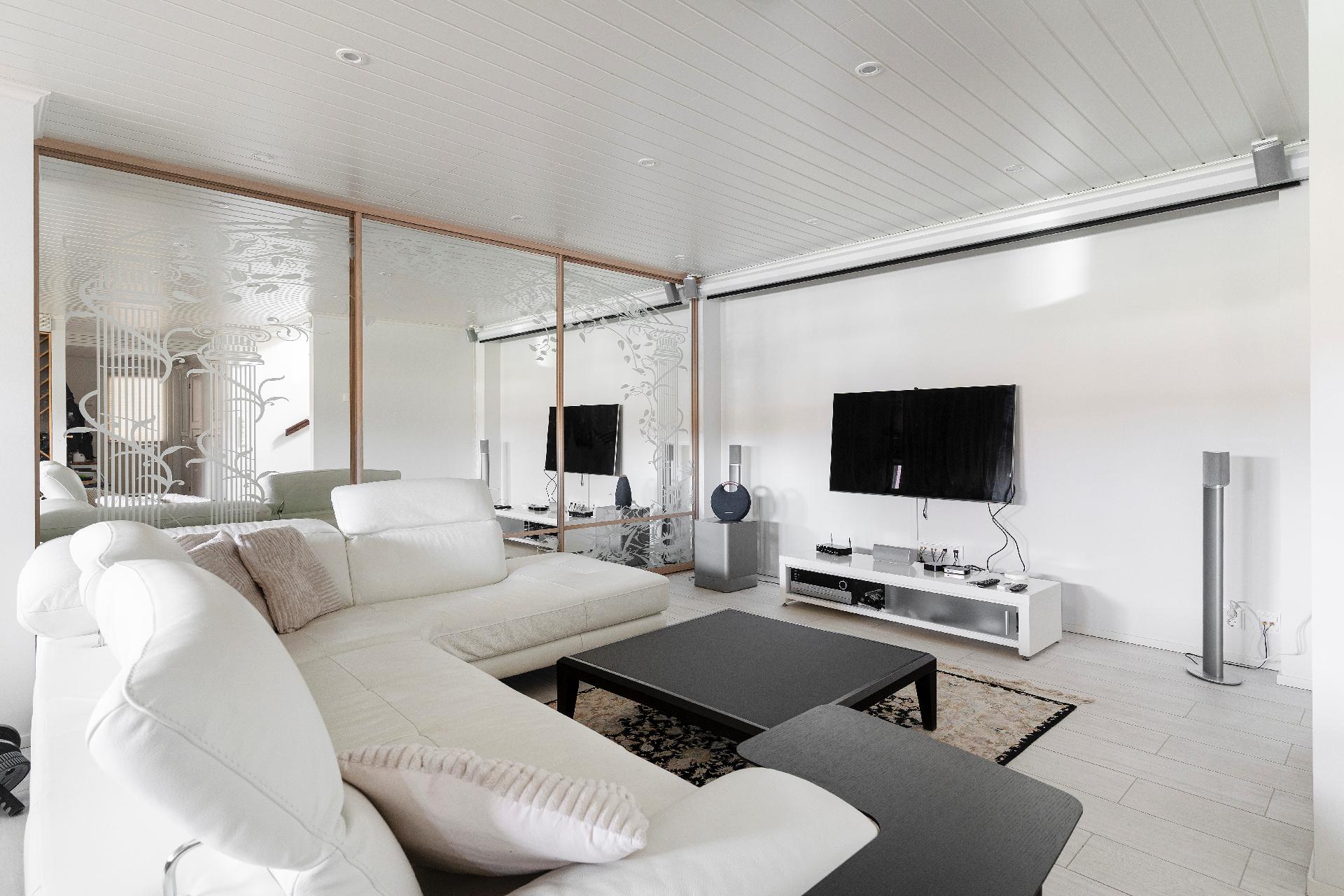 Rannikkolaivurintie 5 B, Jollas, Helsinki