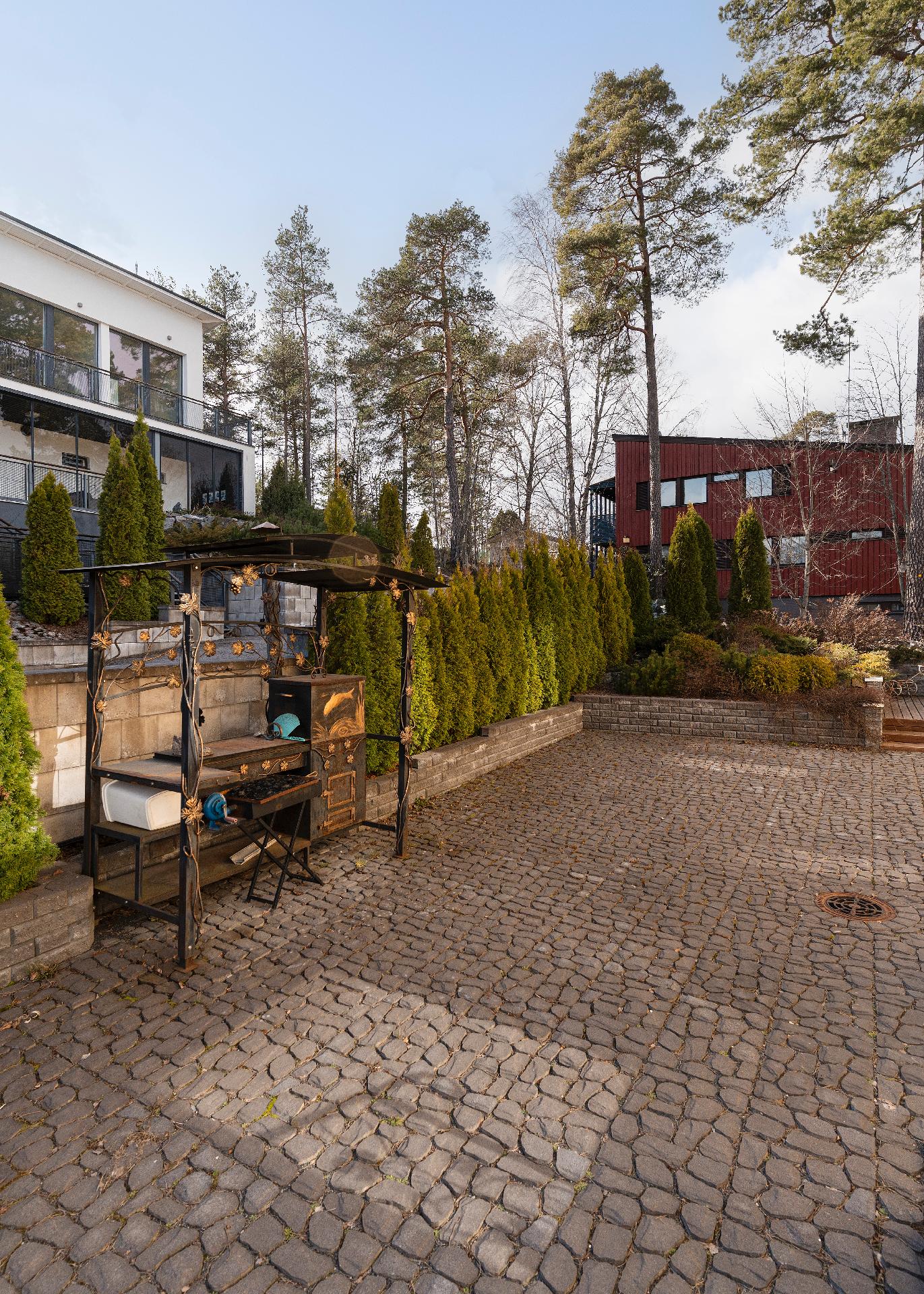 Rannikkolaivurintie 5 B, Jollas, Helsinki