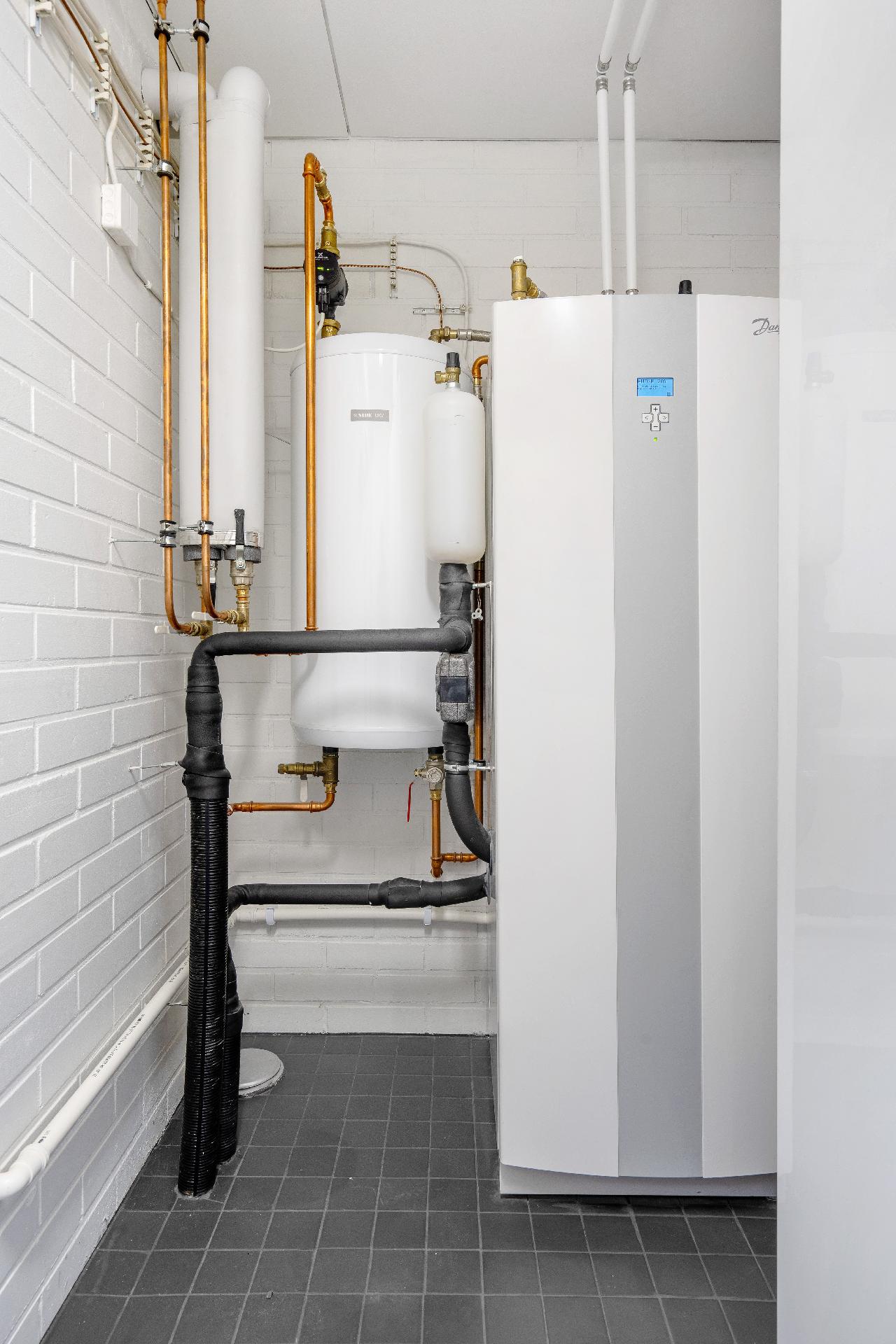 Maalämpö/ tekninentila