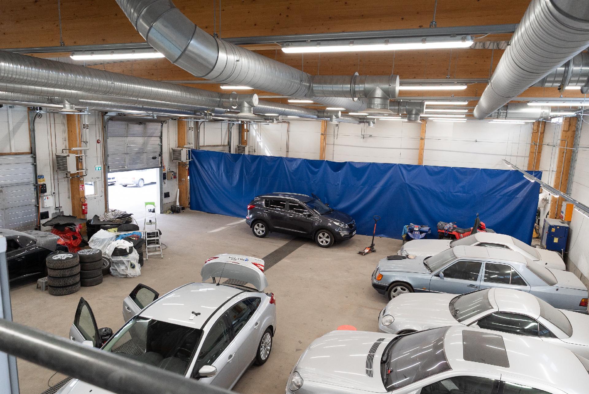 Tilasta osa autonpesulle varattu