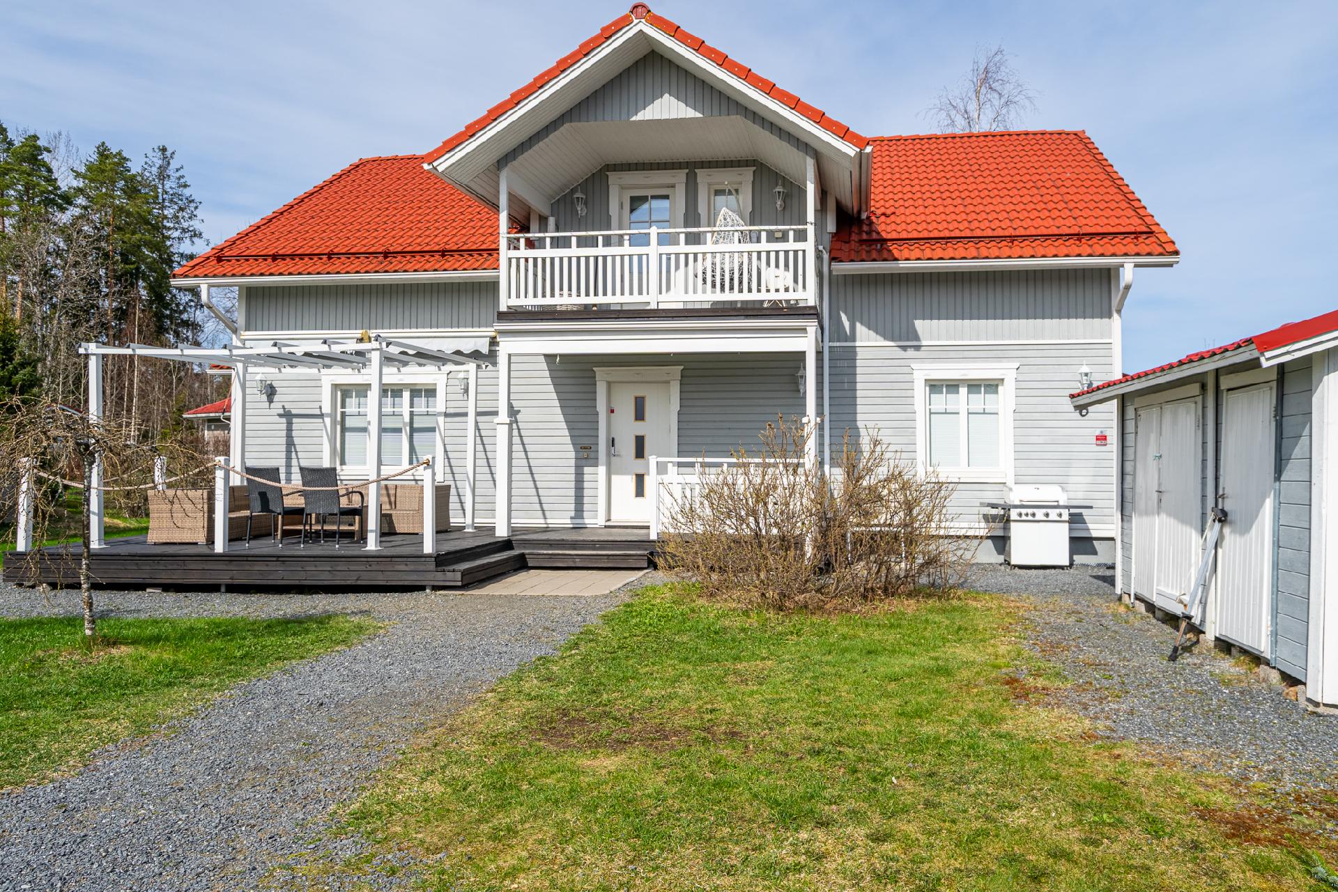 Otsontie 6, Kärjenniemi, Valkeakoski