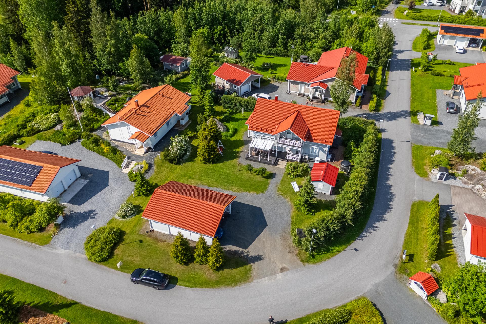 Otsontie 6, Kärjenniemi, Valkeakoski