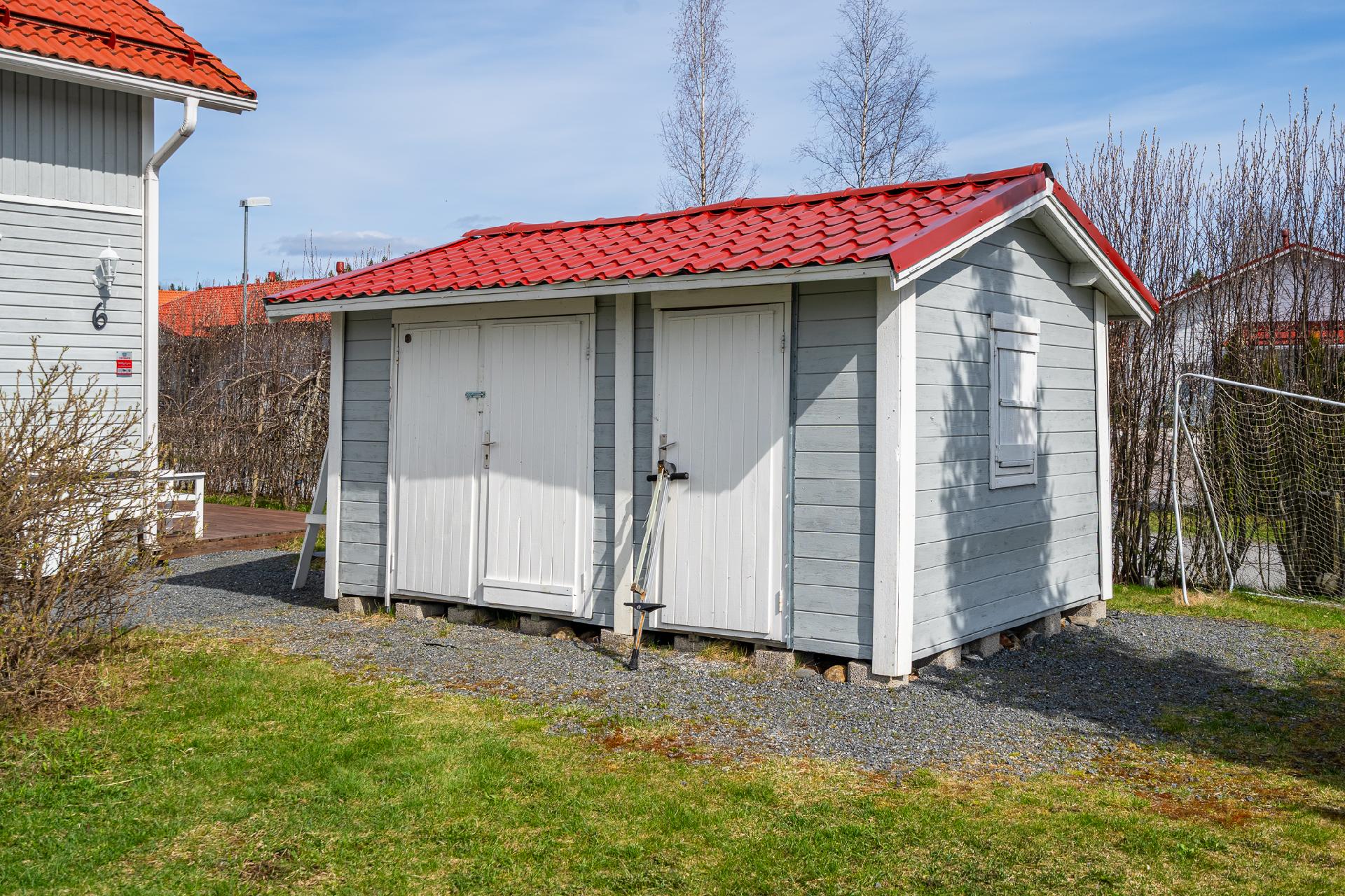 Otsontie 6, Kärjenniemi, Valkeakoski