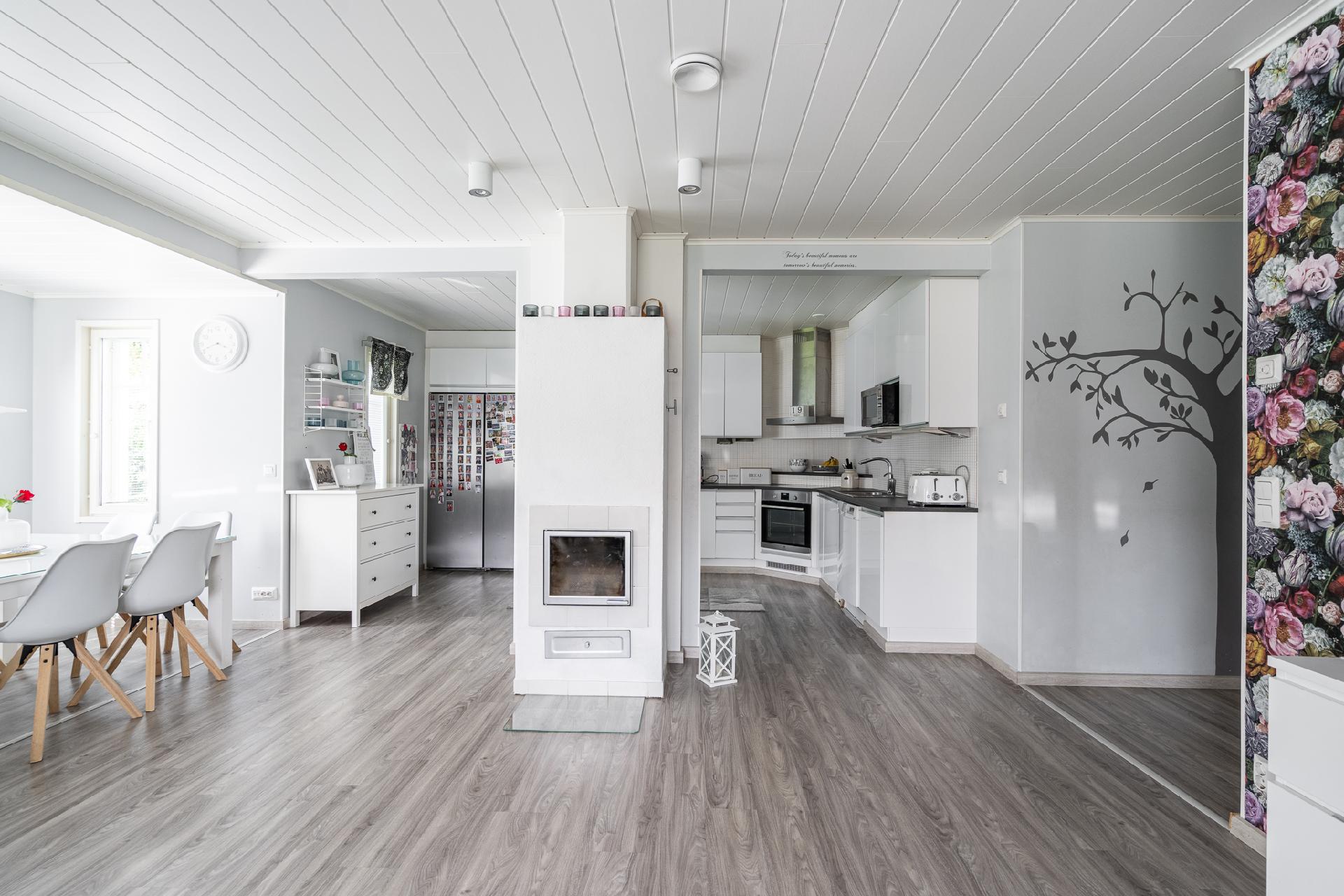 Otsontie 6, Kärjenniemi, Valkeakoski