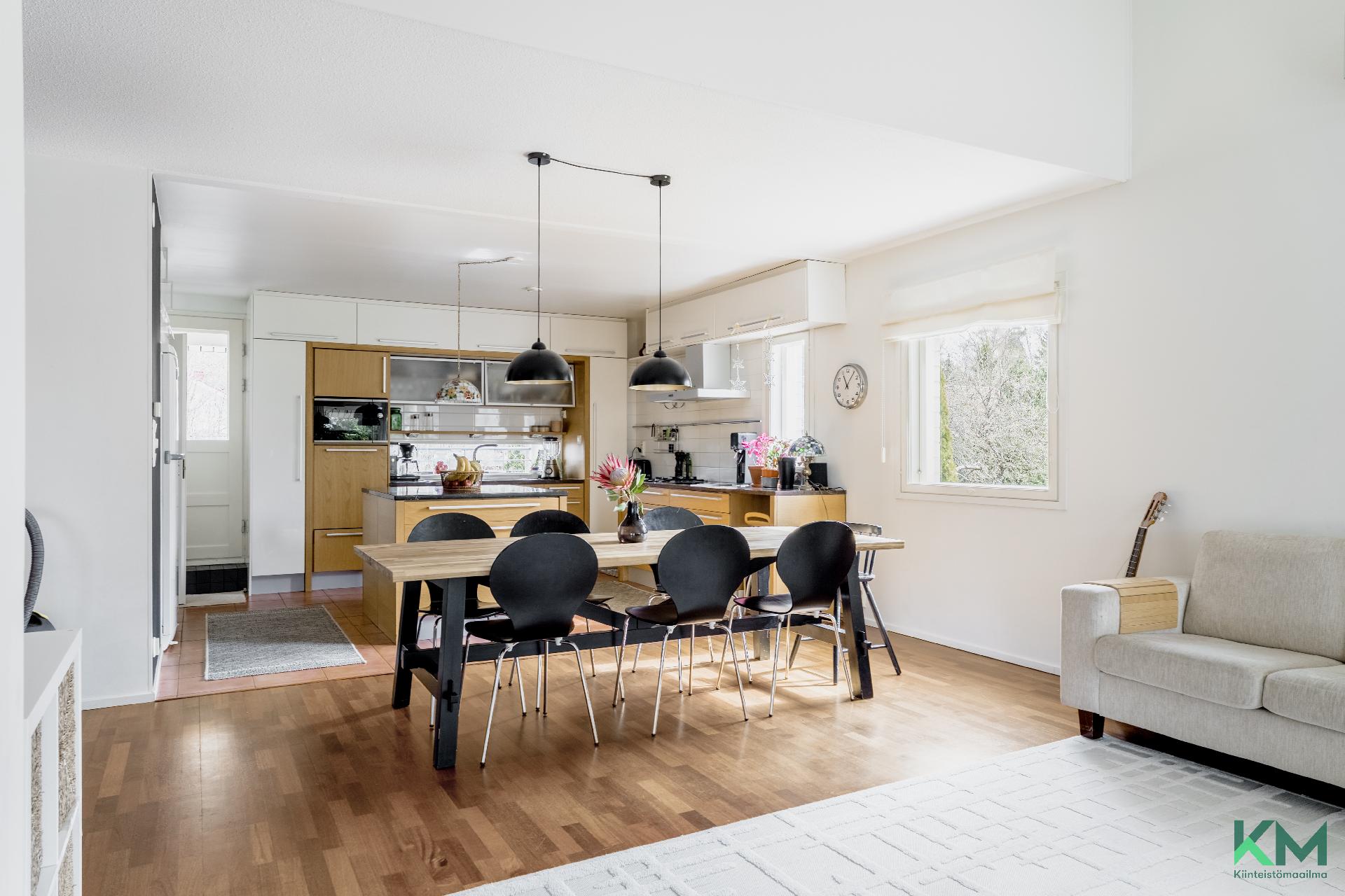 Juuritie 8, Laaksolahti, Espoo