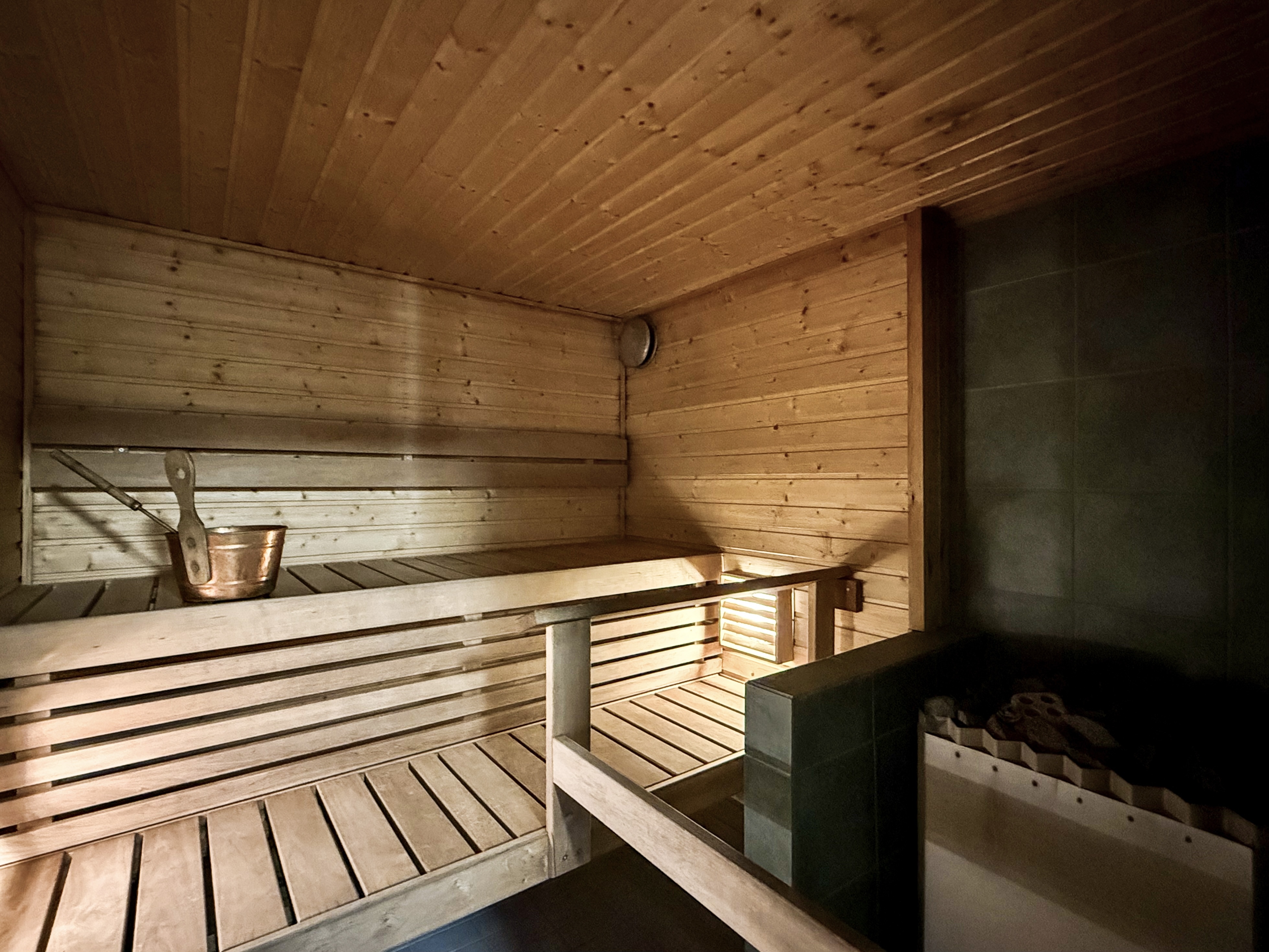 talousrakennuksen sauna